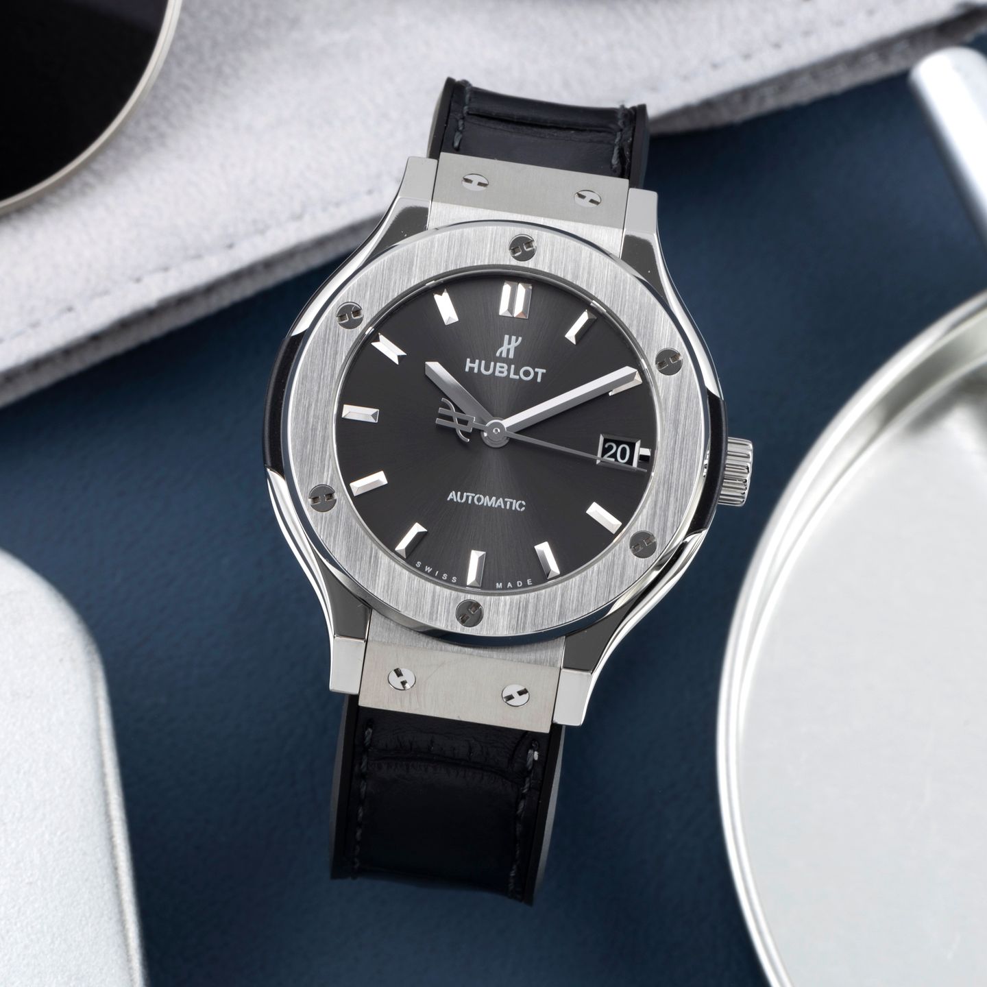 Hublot Classic Fusion Racing Grey 565.NX.7071.LR - (1/8)