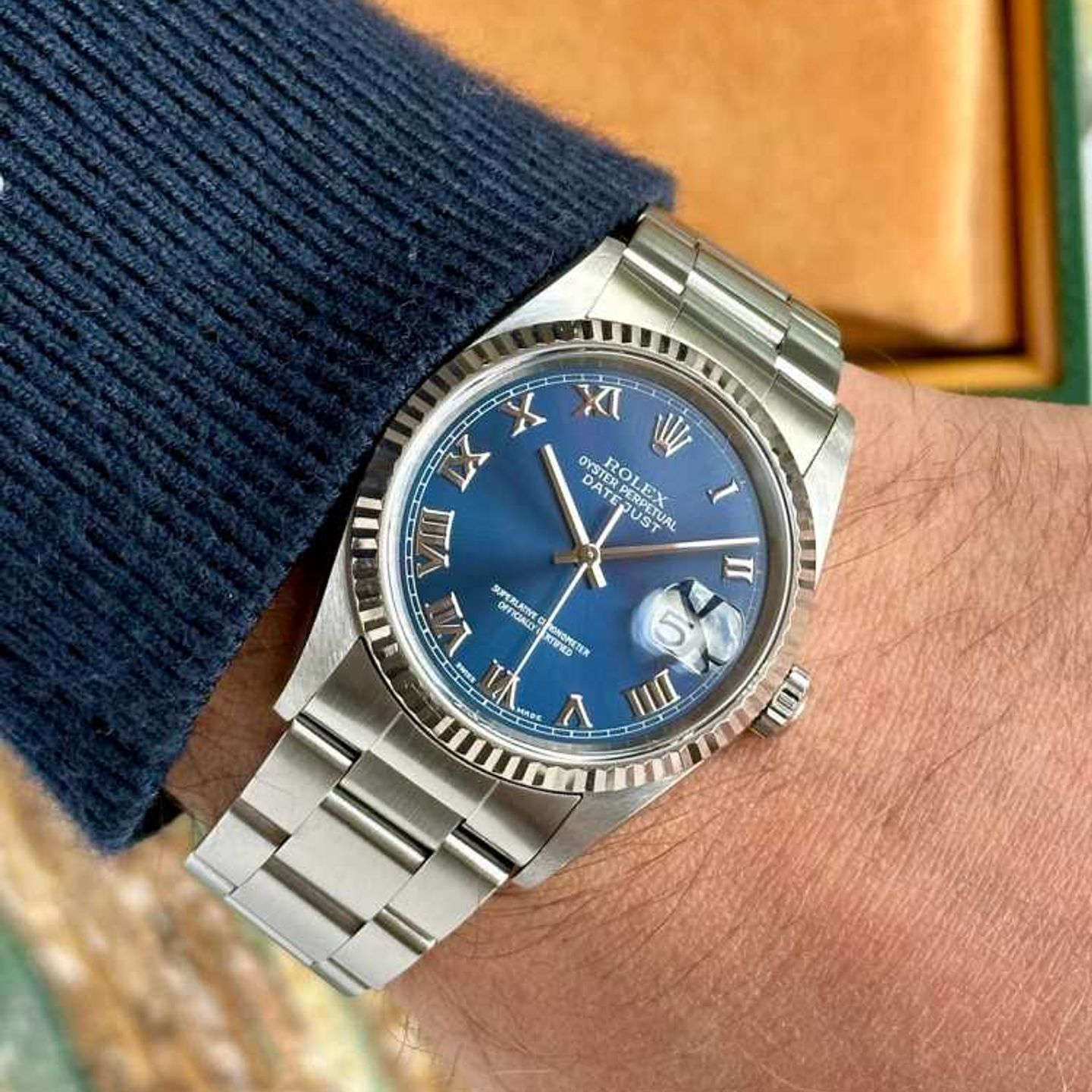 Rolex Datejust 36 16234 (2000) - Blauw wijzerplaat 36mm Staal (2/8)