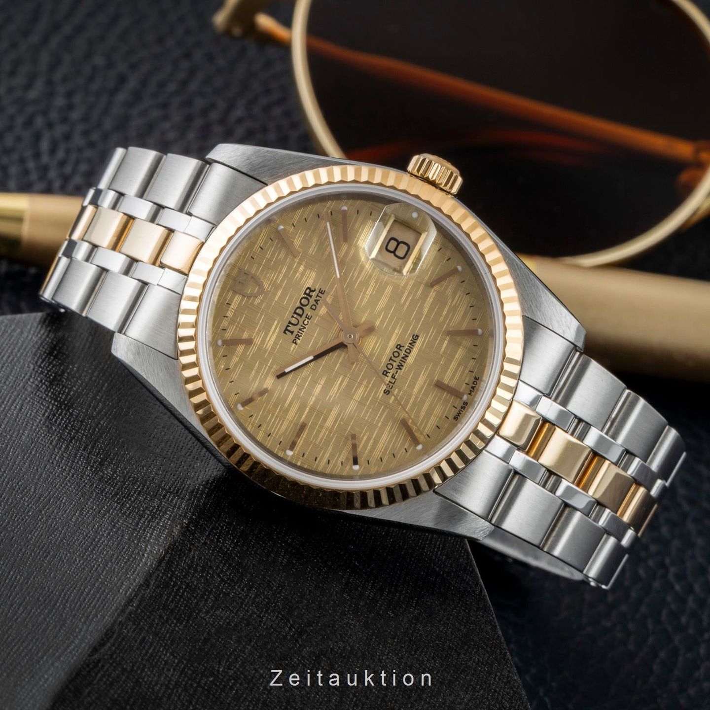 Tudor Prince Date 74033 (Onbekend (willekeurig serienummer)) - Goud wijzerplaat 34mm Goud/Staal (2/8)