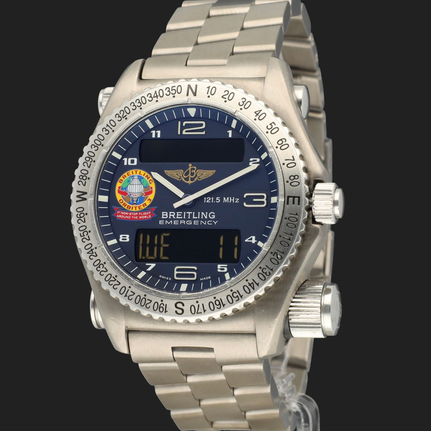 Breitling Emergency E56121 (2001) - 43mm Titanium (1/8)