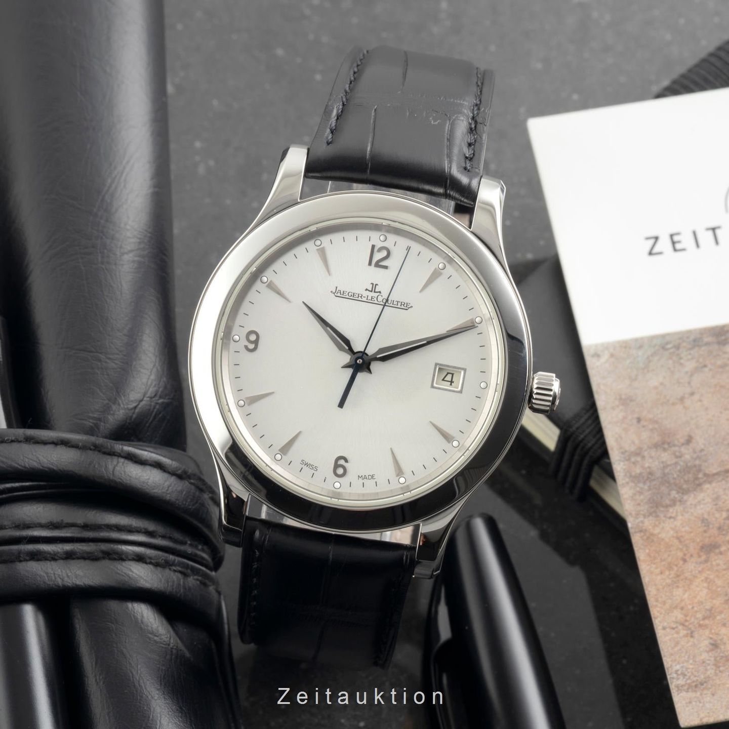 Jaeger-LeCoultre Master Control Date Q1398420 - (3/8)