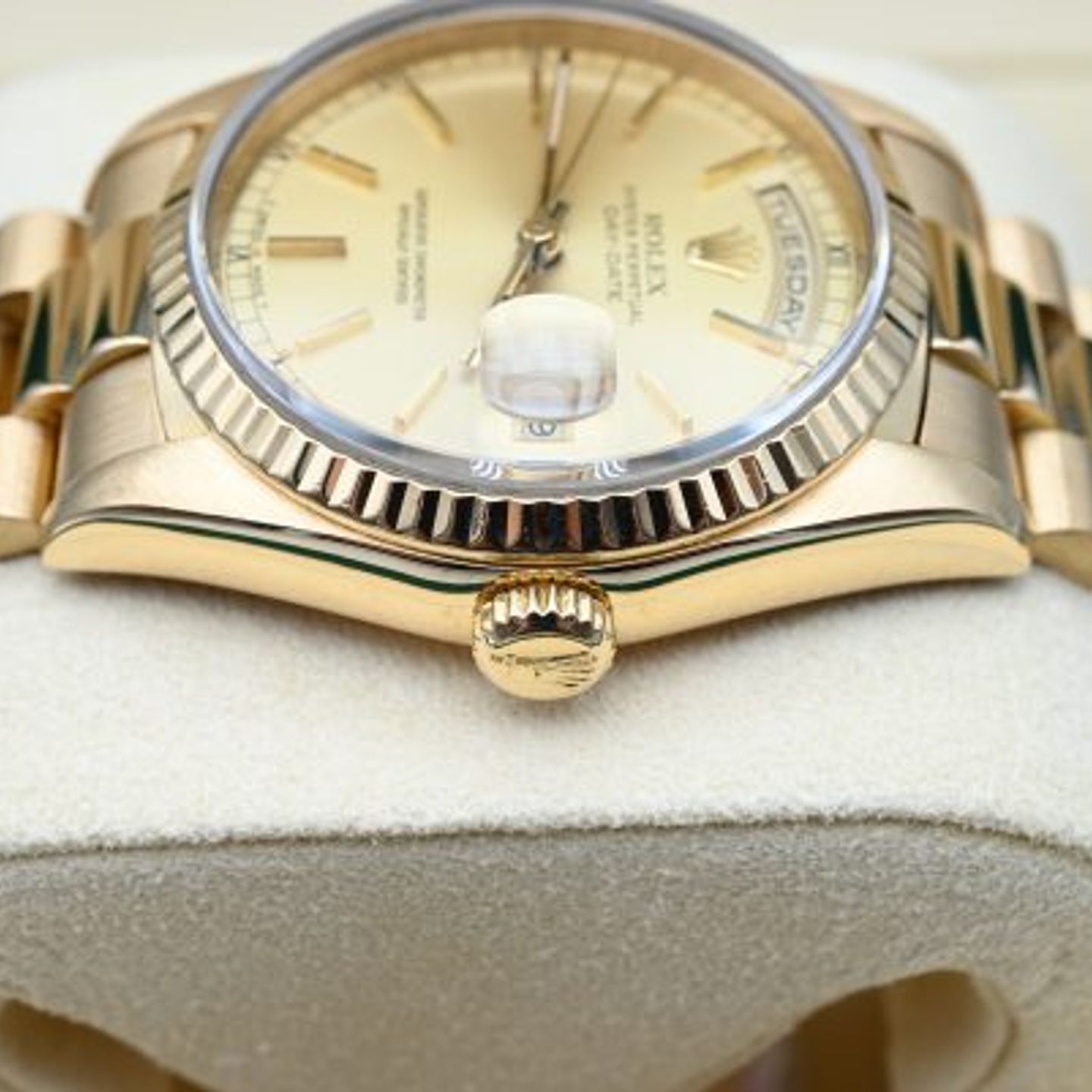 Rolex Day-Date 36 18238 (1992) - Gold dial 36 mm Yellow Gold case (4/9)