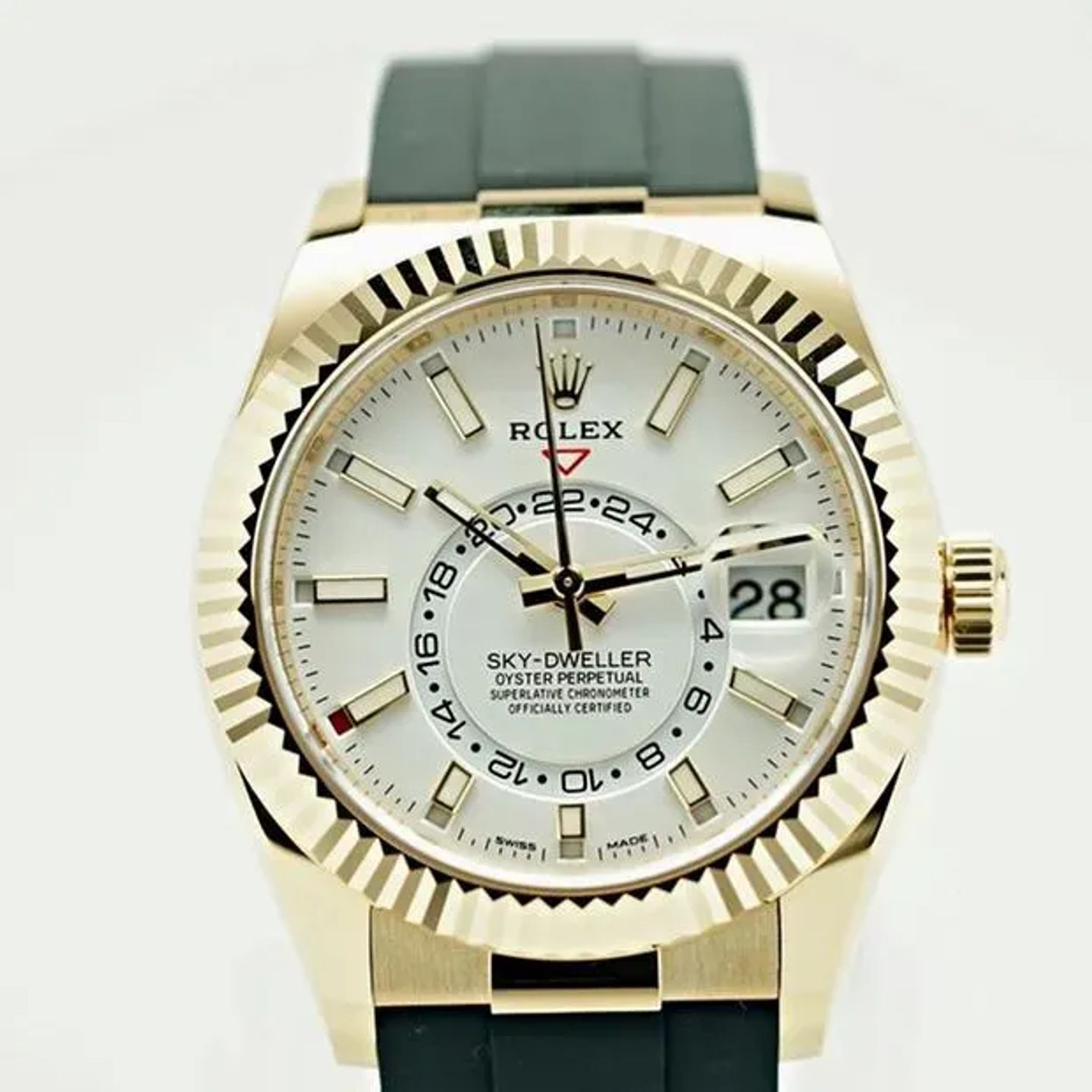 Rolex Sky-Dweller 326238 (2022) - Zwart wijzerplaat 42mm Geelgoud (2/6)
