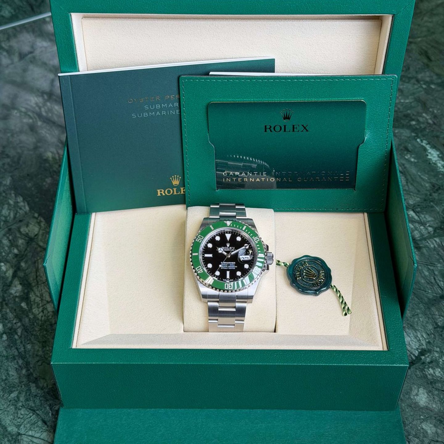 Rolex Submariner Date 126610LV - (2/6)