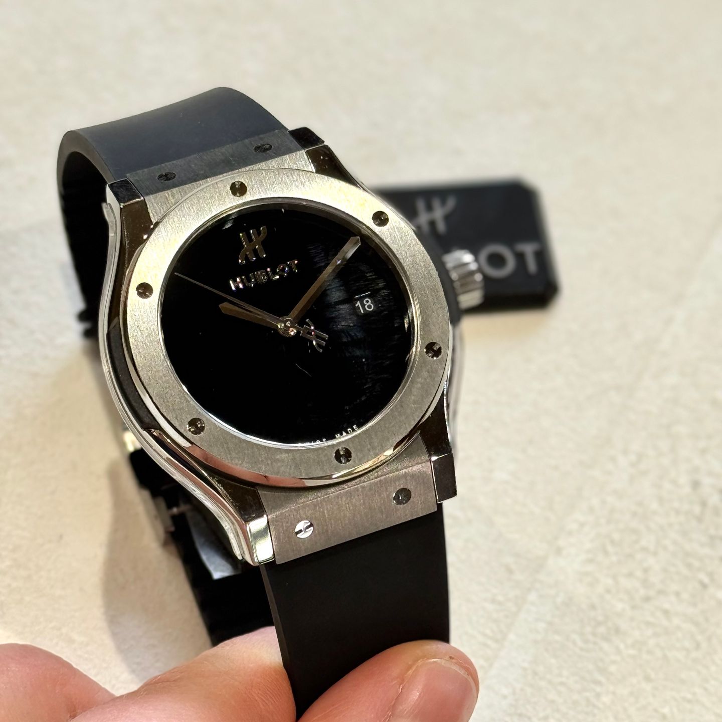 Hublot Classic Fusion 591.NX.1270.RX.MDM - (3/3)