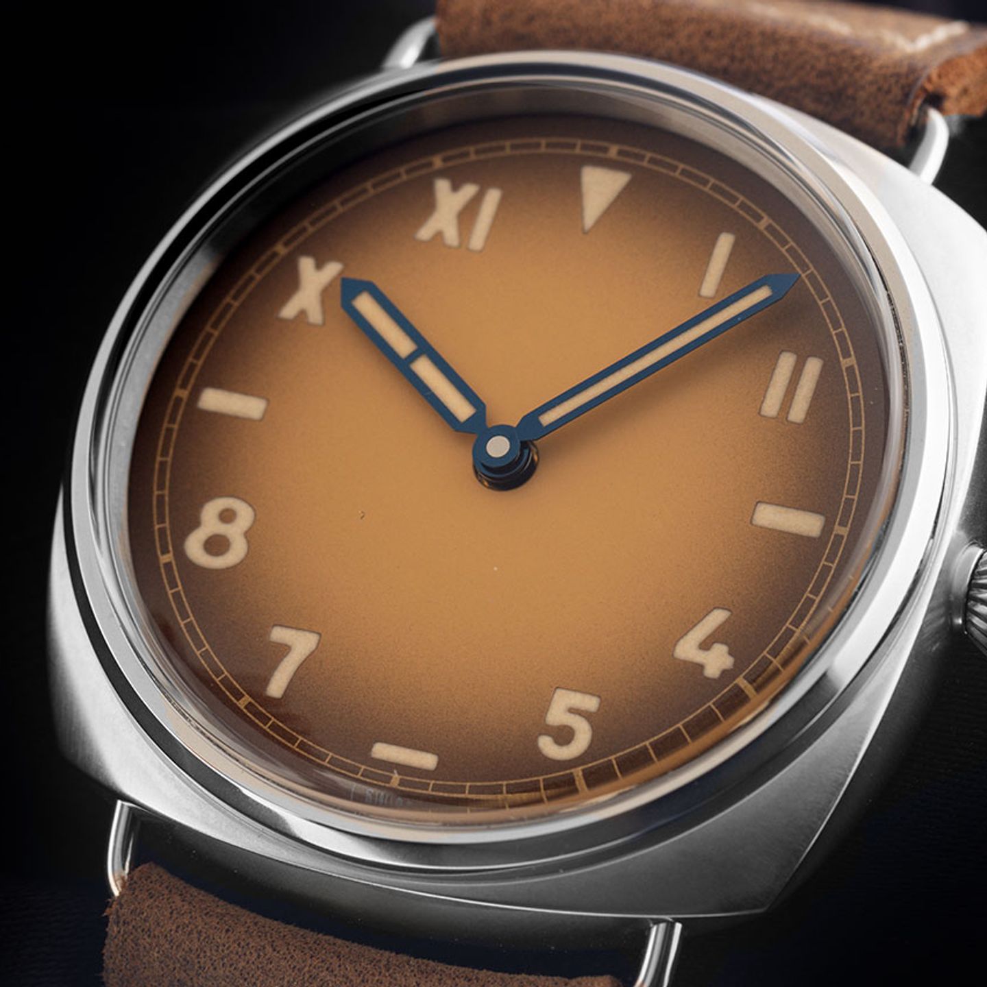 Panerai Radiomir PAM00931 (2024) - Brown dial 47 mm Steel case (3/7)