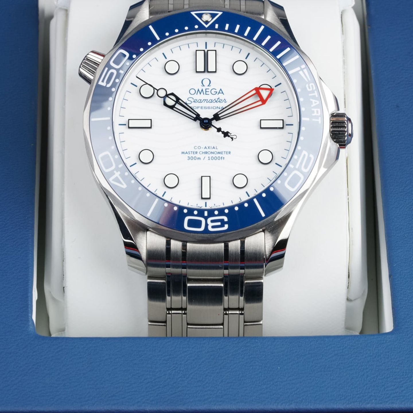 Omega Seamaster Diver 300 M 212.30.41.20.03.001 (2024) - Blauw wijzerplaat 41mm Staal (2/8)