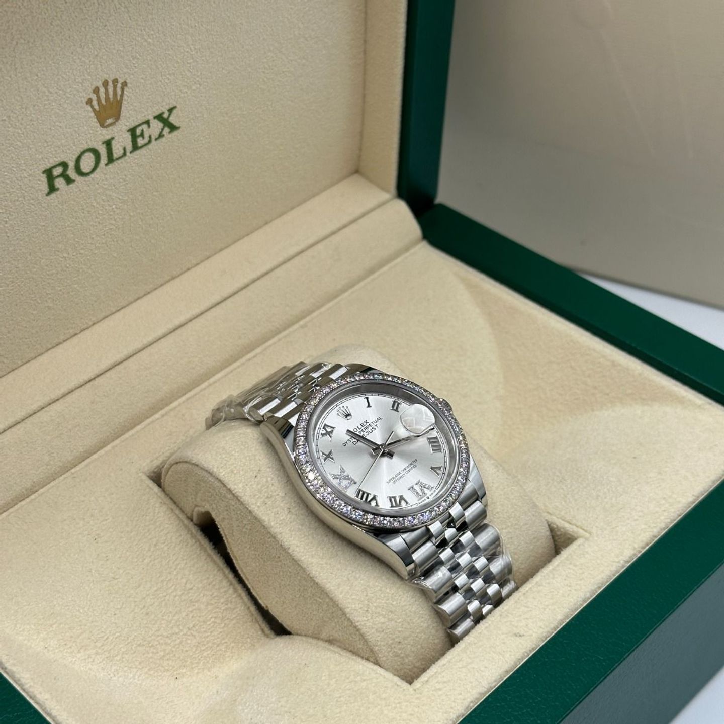 Rolex Datejust 36 126284RBR (2024) - Zilver wijzerplaat 36mm Staal (3/8)