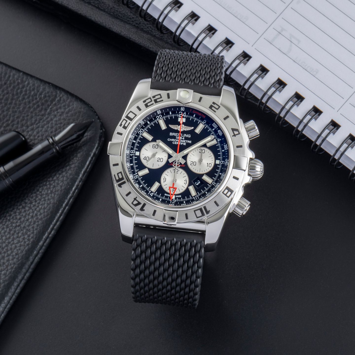 Breitling Chronomat GMT AB0413B9/BD17 (Unknown (random serial)) - Black dial 47 mm Steel case (1/8)