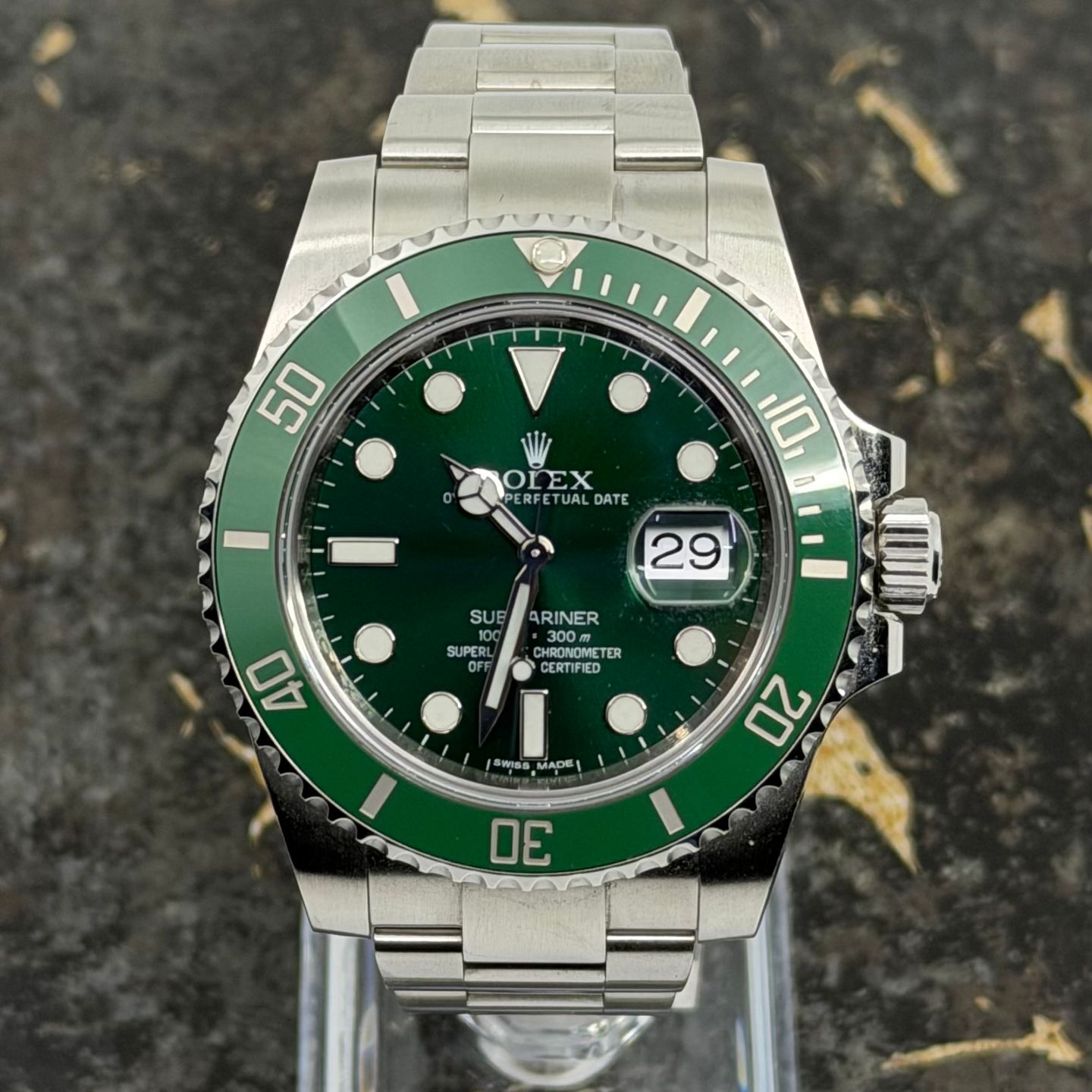 Rolex Submariner Date 116610LV (2016) - Green dial 40 mm Steel case (2/8)