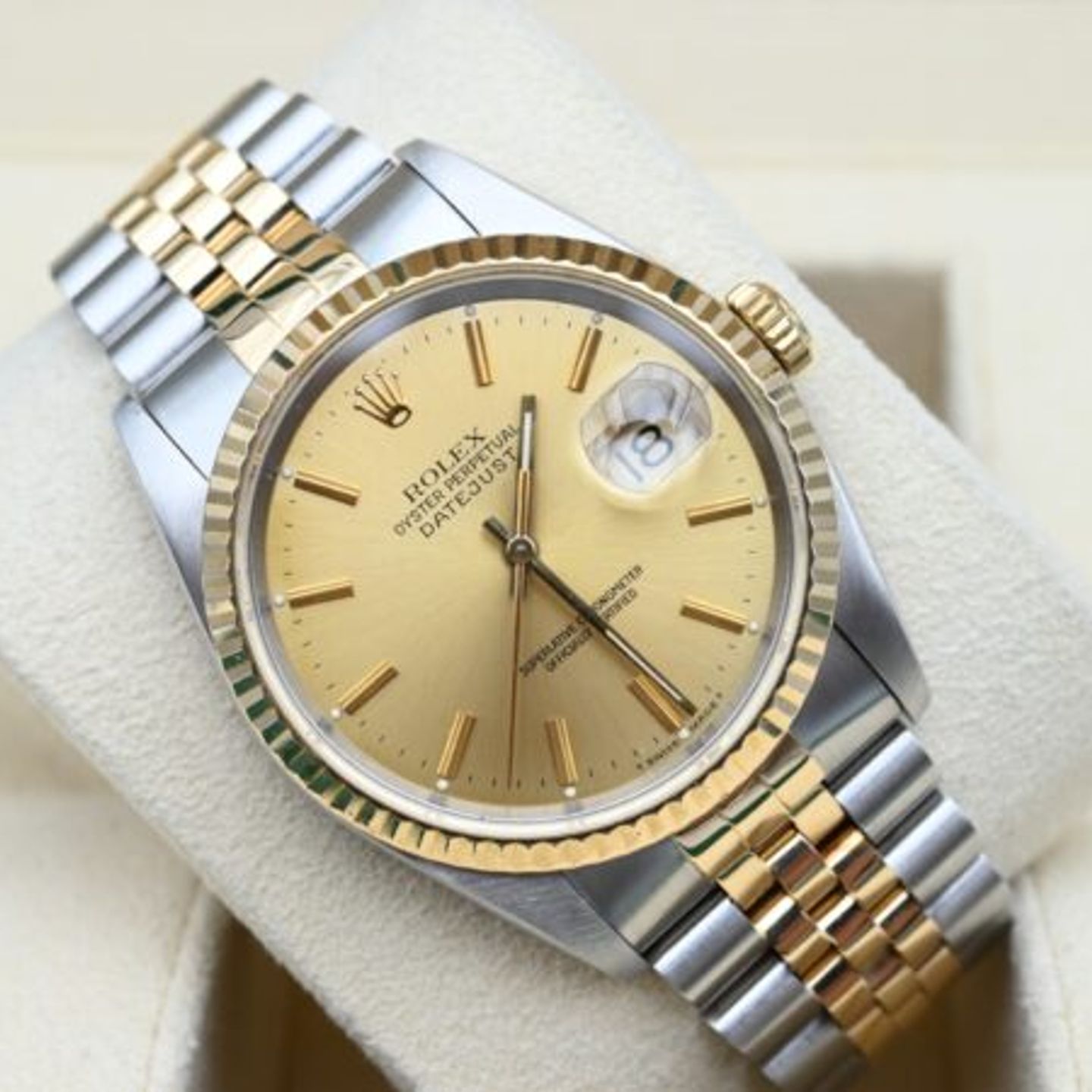 Rolex Datejust 36 16233 (1993) - Champagne dial 36 mm Gold/Steel case (1/6)