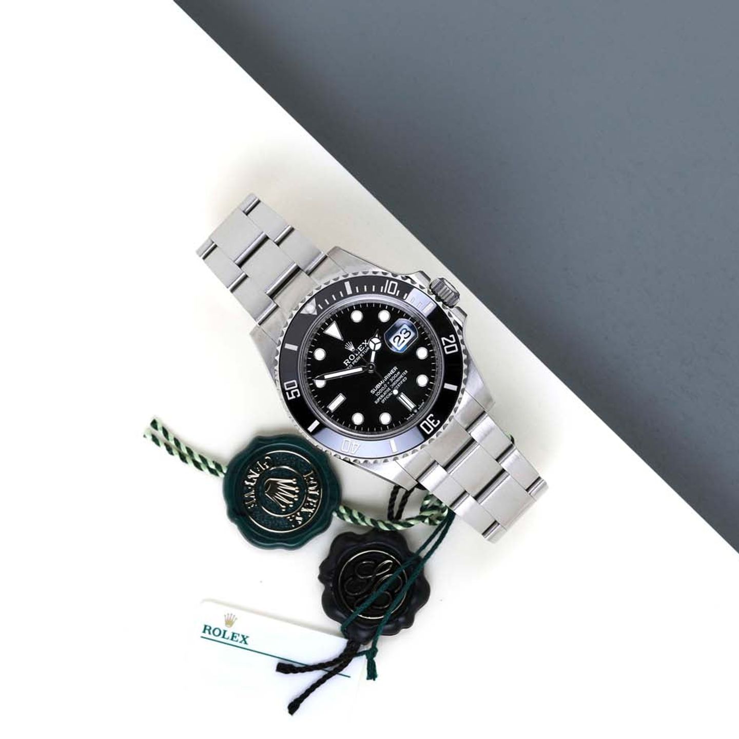 Rolex Submariner Date 126610LN (2024) - Zwart wijzerplaat 41mm Staal (2/8)