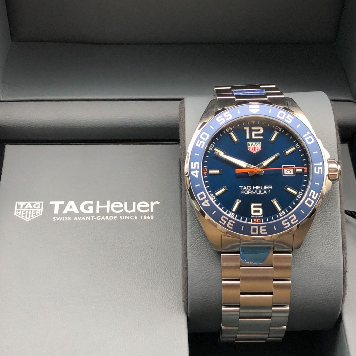 TAG Heuer Formula 1 Quartz WAZ1010.BA0842 (2023) - Blauw wijzerplaat 43mm Staal (1/7)