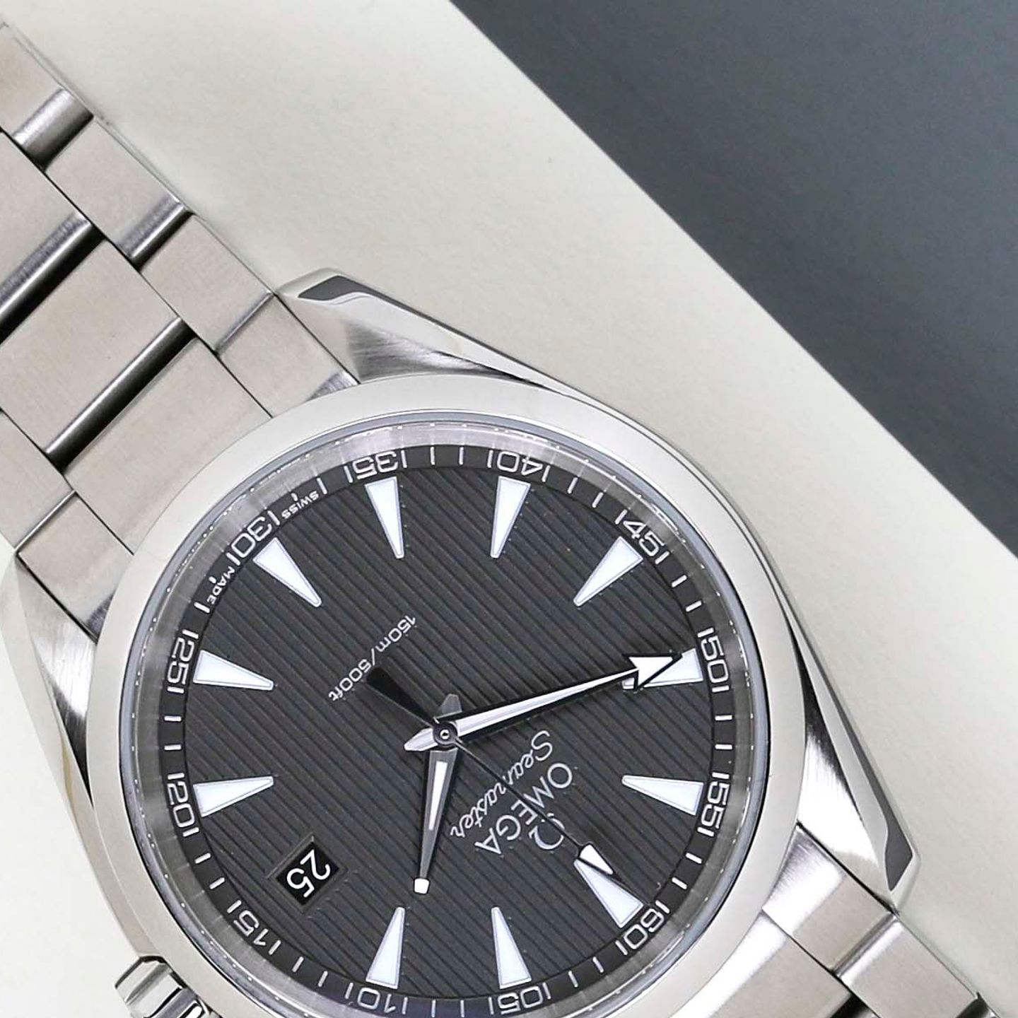 Omega Seamaster Aqua Terra 231.10.39.60.06.001 (2014) - Grey dial 39 mm Steel case (4/8)