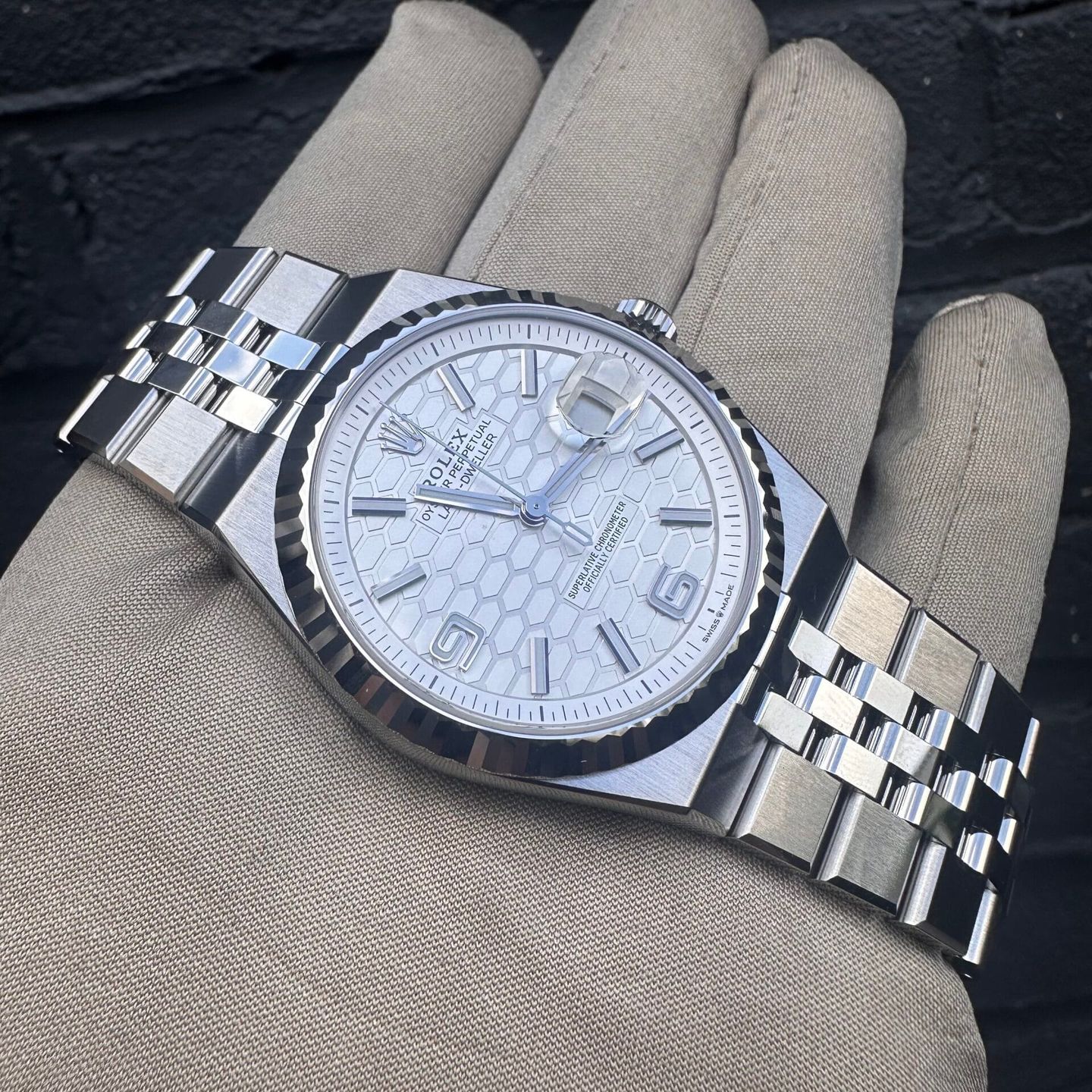 Rolex Land-Dweller 40 127334 (2024) - White dial 40 mm Steel case (3/5)