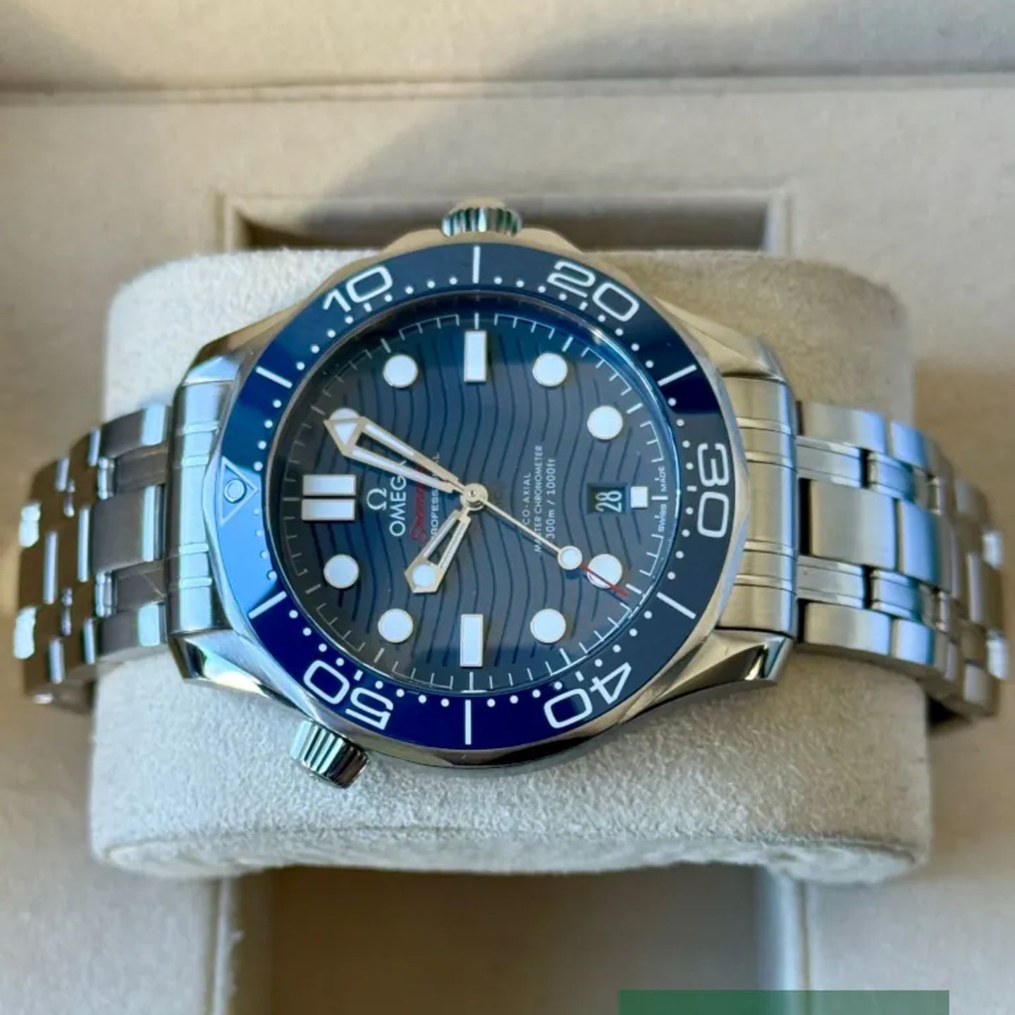 Omega Seamaster Diver 300 M 210.30.42.20.03.001 - (5/7)