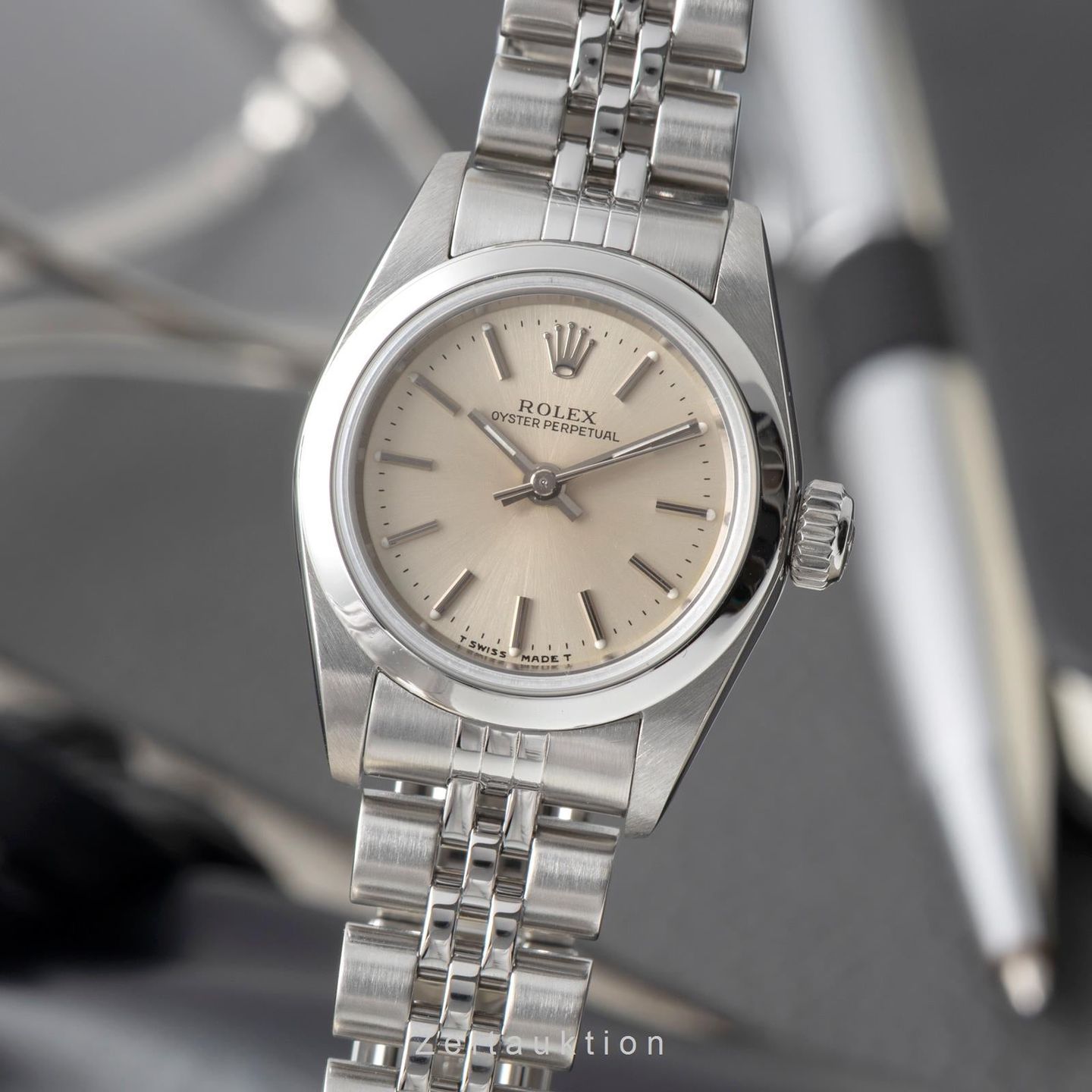 Rolex Oyster Perpetual 67180 - (1/8)