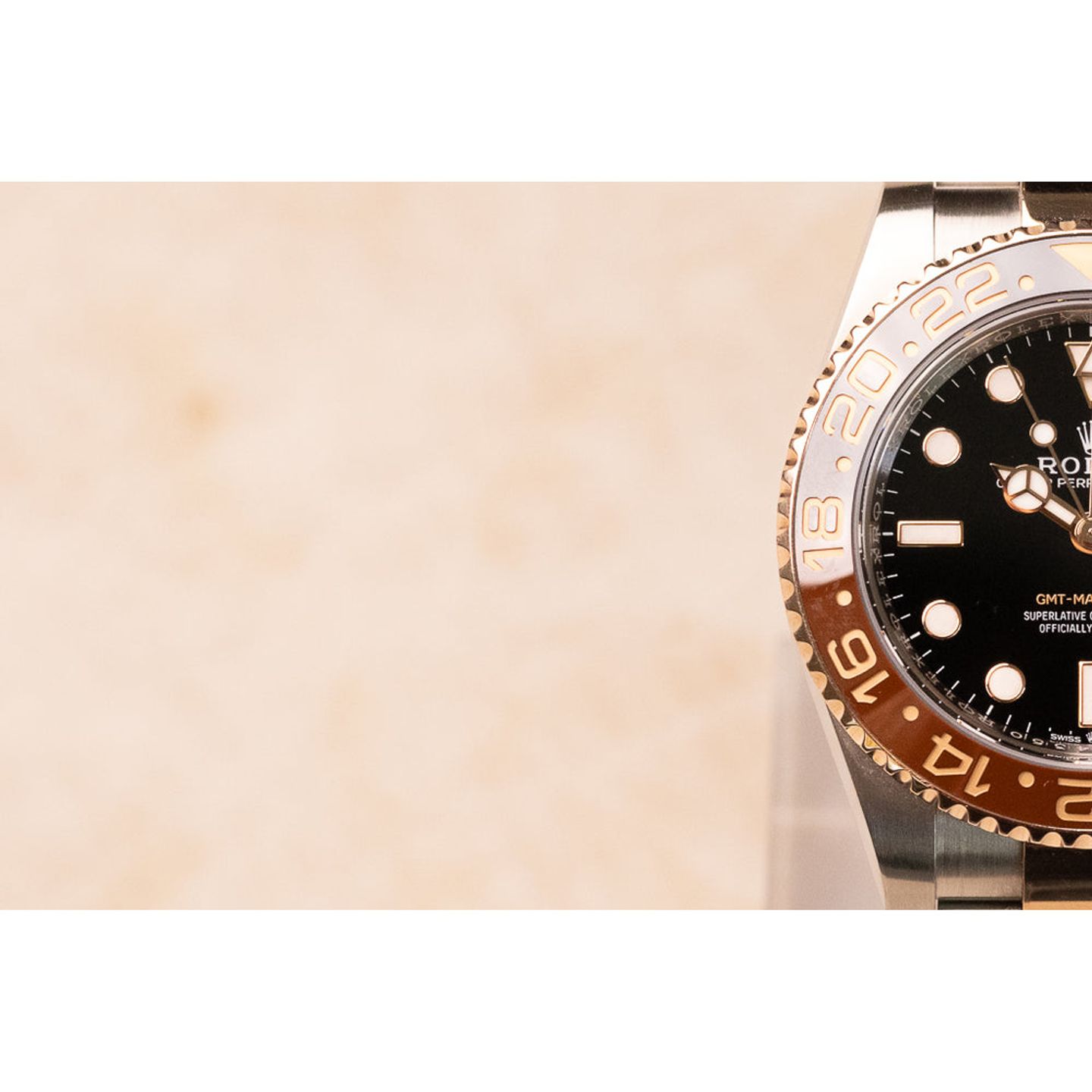 Rolex GMT-Master II 126710GRNR (2023) - Black dial 40 mm Steel case (4/8)