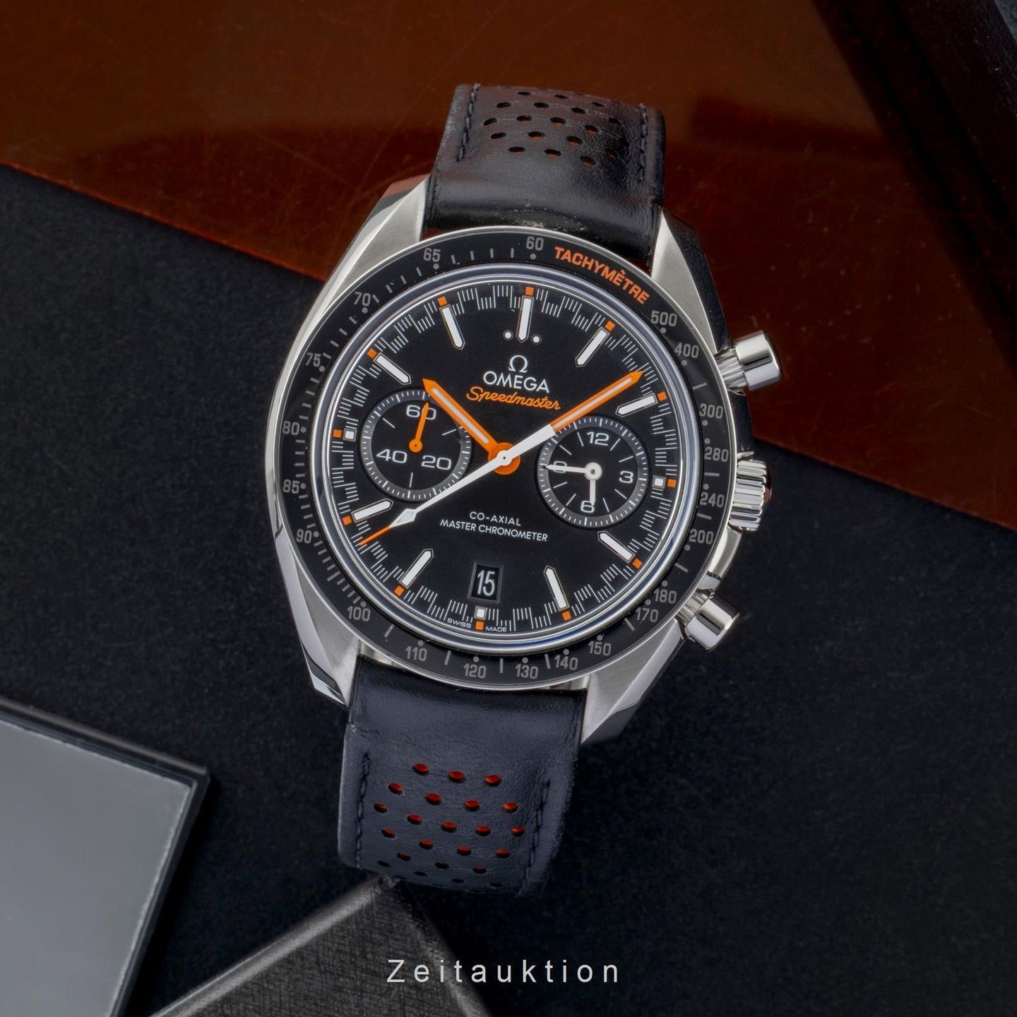 Omega Speedmaster Racing 329.32.44.51.01.001 - (3/8)