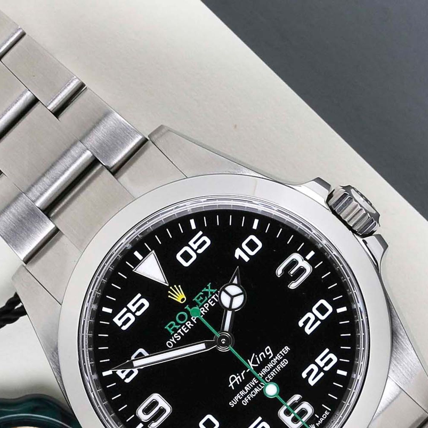 Rolex Air-King 126900 (2023) - Zwart wijzerplaat 40mm Staal (3/8)