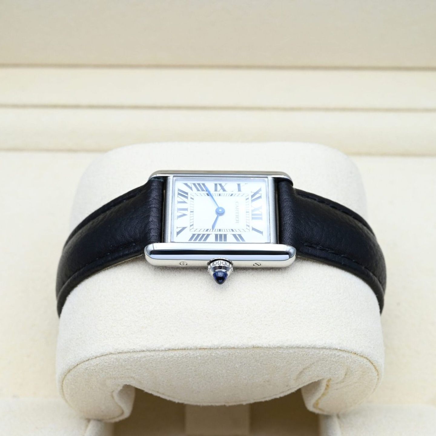 Cartier Tank WSTA0042 (2022) - White dial 30 mm Steel case (4/8)