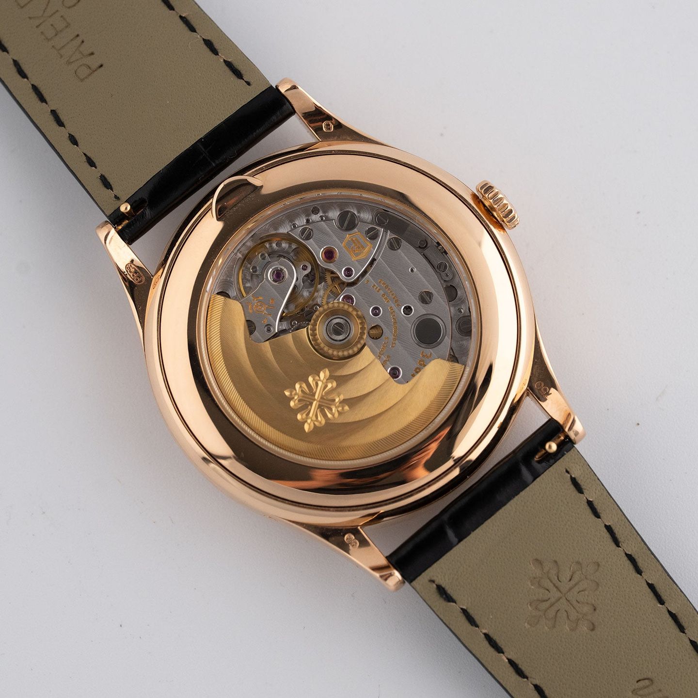 Patek Philippe Annual Calendar 5396R-011 (2015) - 39mm Roségoud (7/8)
