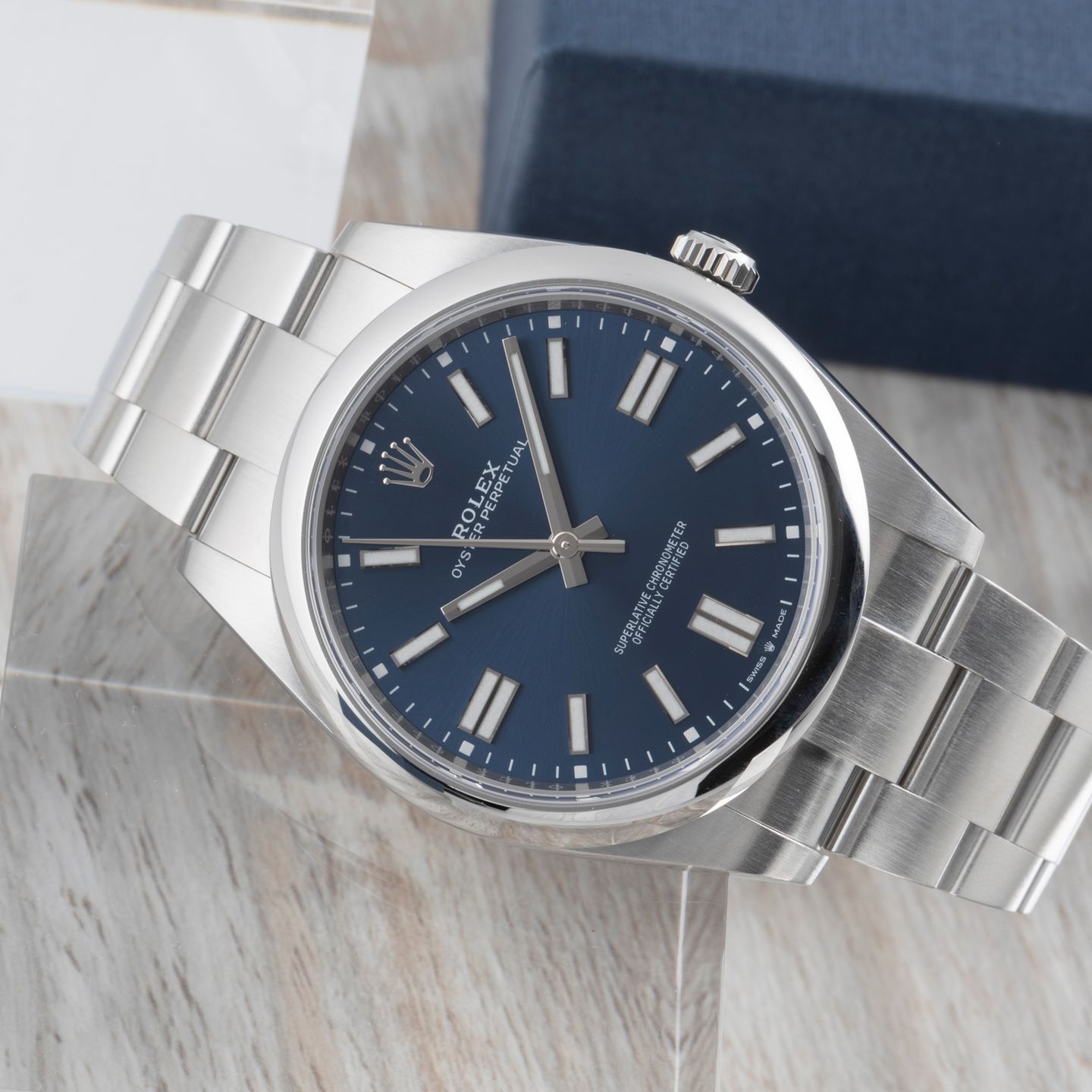 Rolex Oyster Perpetual 41 124300 (Unknown (random serial)) - 41 mm Steel case (2/8)