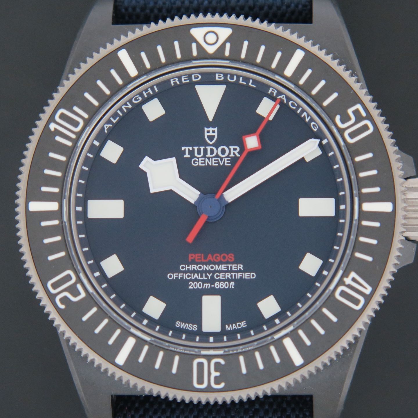 Tudor Pelagos 25707KN (2023) - Blue dial 42 mm Carbon case (2/6)