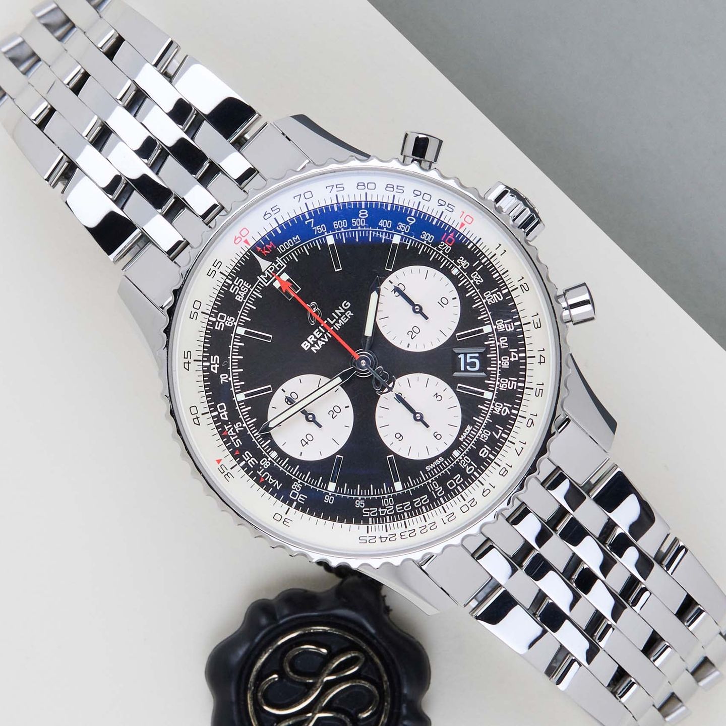 Breitling Navitimer 01 AB0121 (2022) - 43 mm Steel case (1/8)