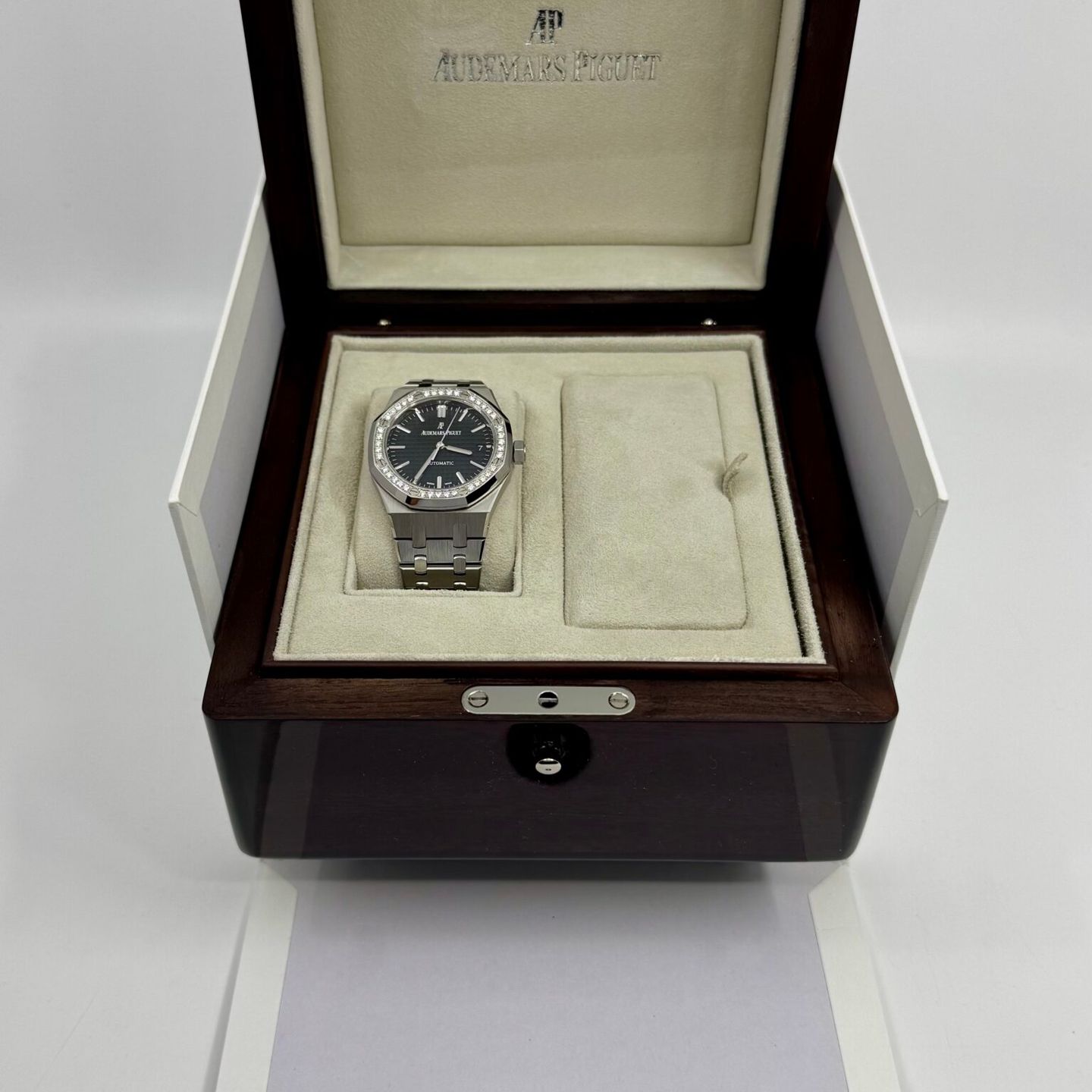 Audemars Piguet Royal Oak Lady 15451ST.ZZ.1256ST.01 (2014) - Black dial 37 mm Steel case (5/8)