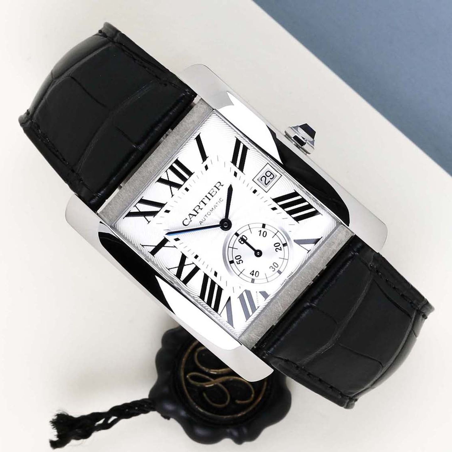 Cartier Tank MC W5330003 (2020) - Zilver wijzerplaat 34mm Staal (1/8)