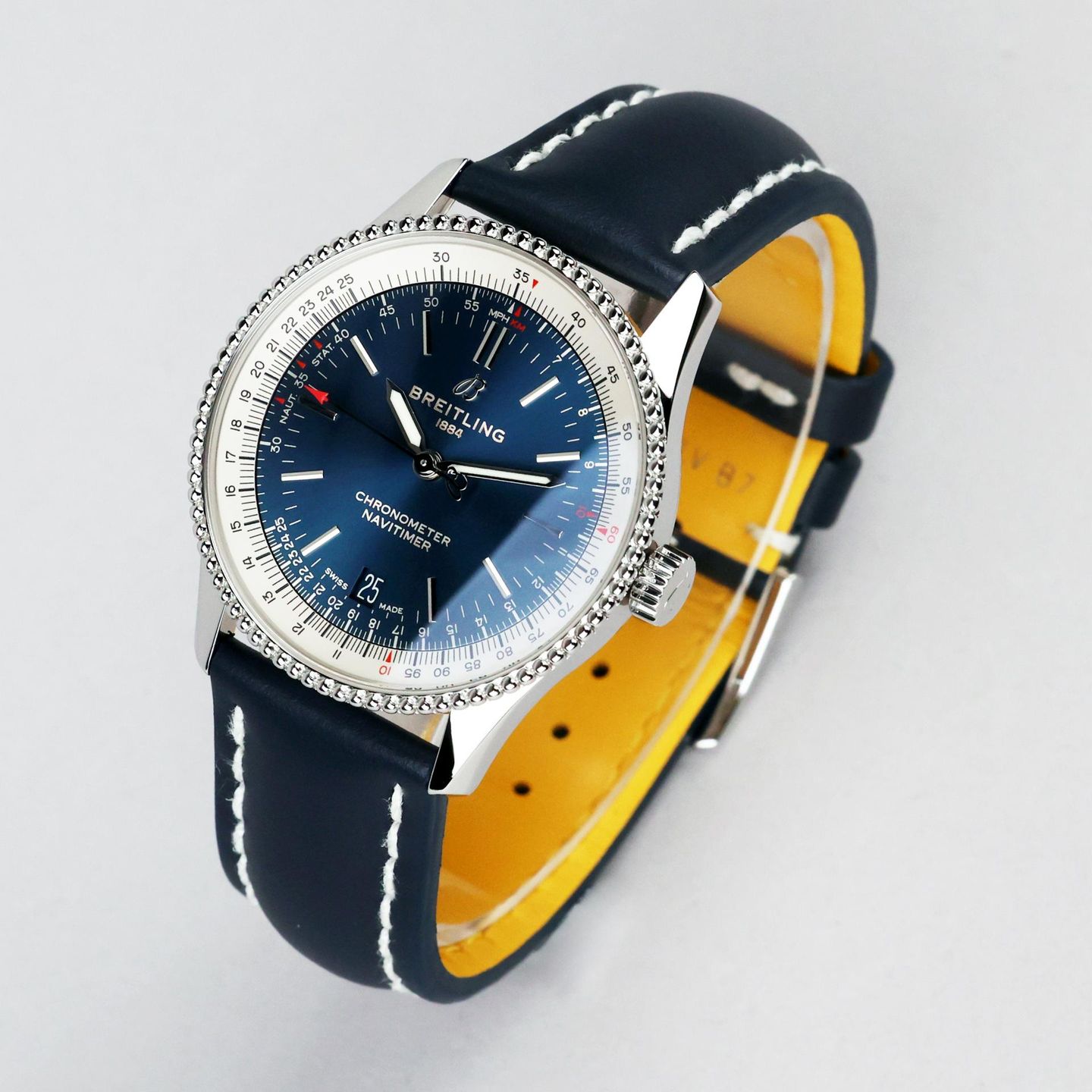 Breitling Navitimer A17325 - (4/8)