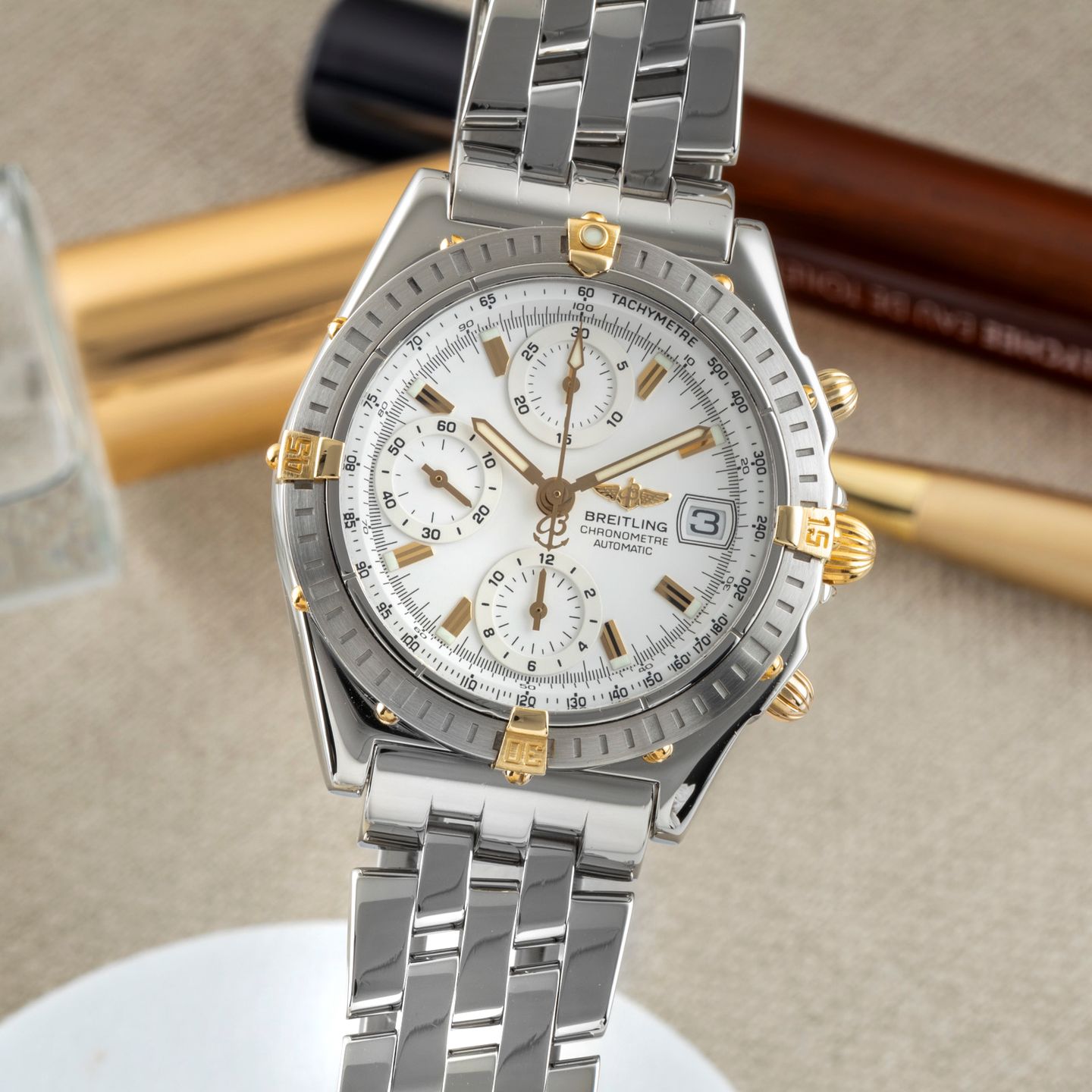 Breitling Chronomat B13352 (2002) - White dial 39 mm Steel case (3/8)