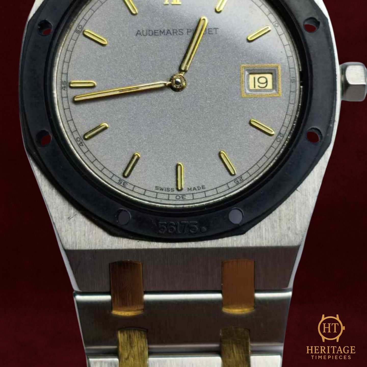 Audemars Piguet Royal Oak Lady 56175 (Unknown (random serial)) - Grey dial 33 mm Gold/Steel case (8/8)