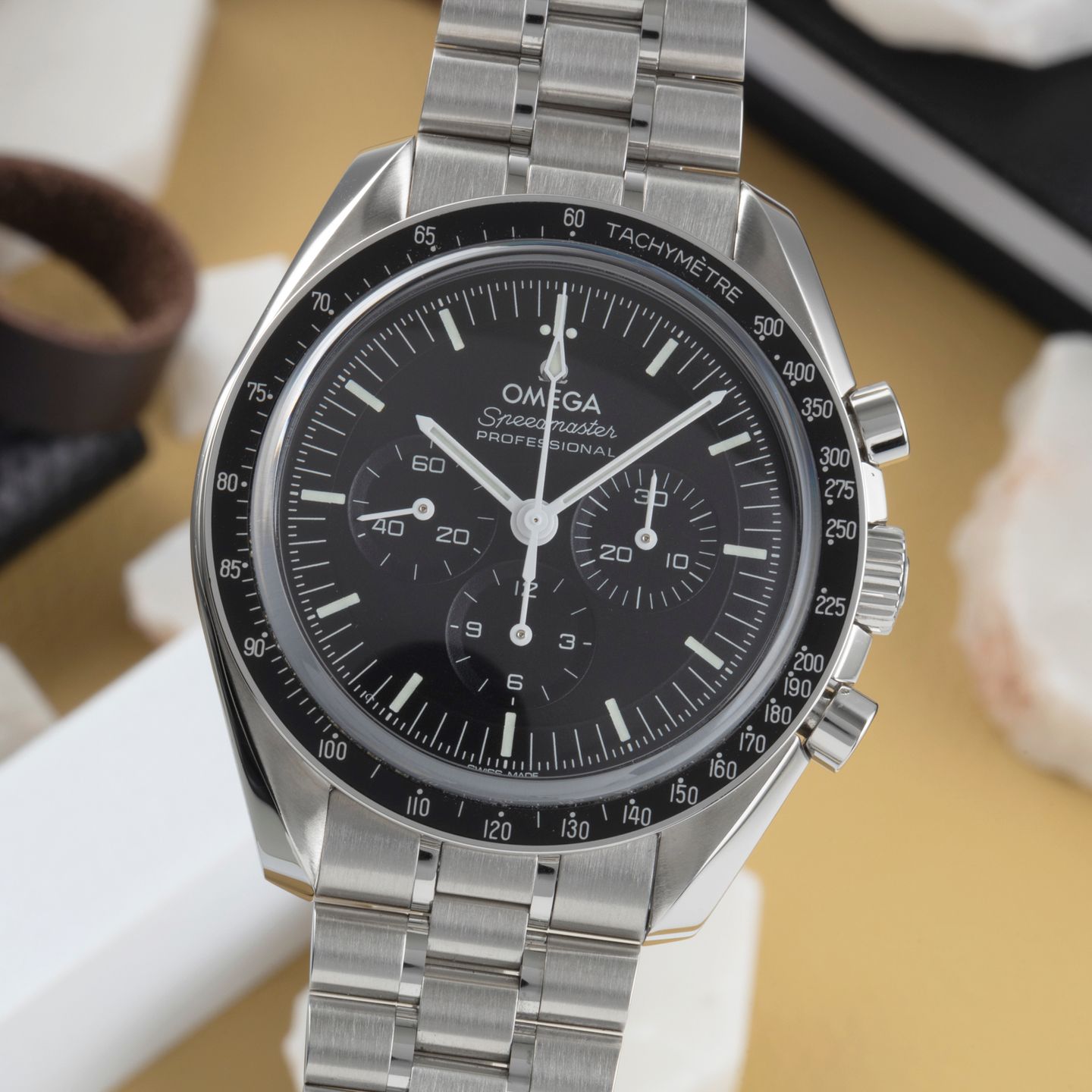 Omega Speedmaster Professional Moonwatch 310.30.42.50.01.002 (Unknown (random serial)) - Black dial 42 mm Steel case (3/8)