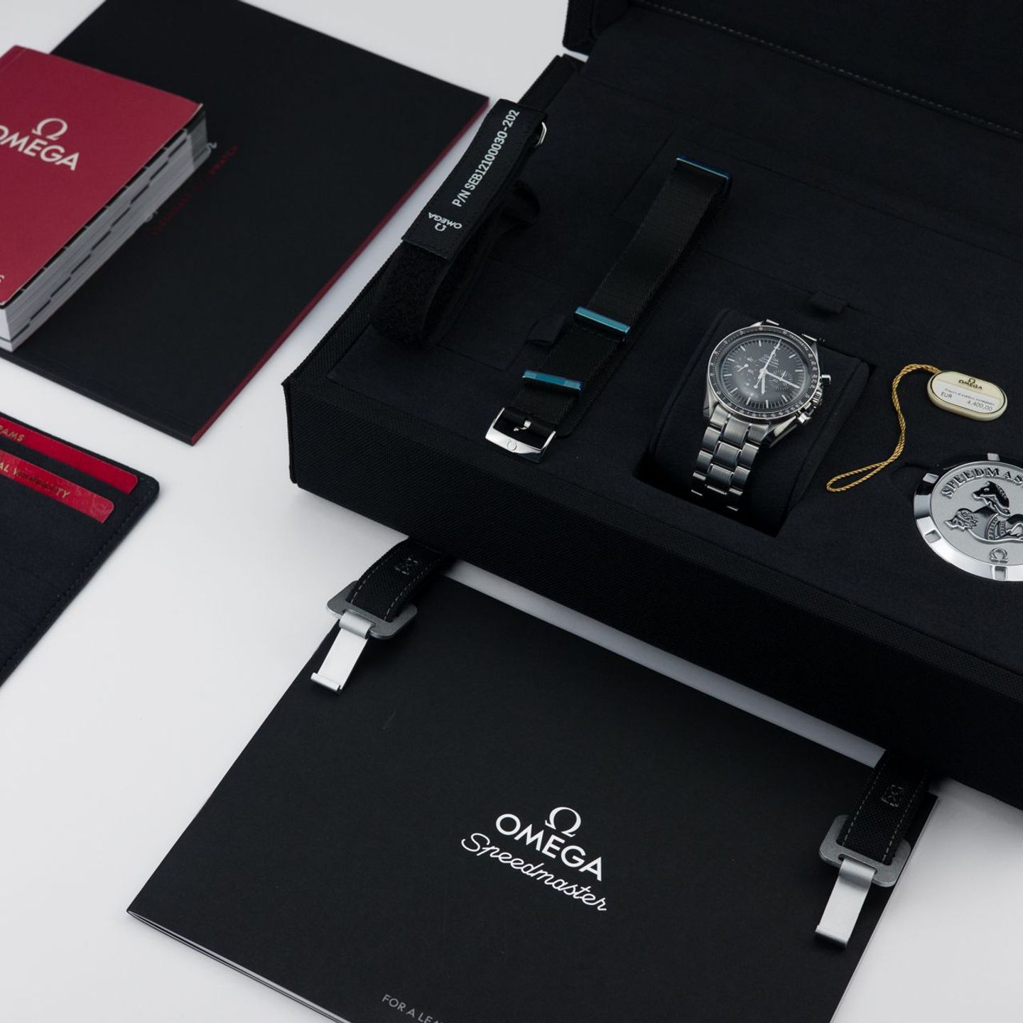 Omega Speedmaster Professional Moonwatch 311.30.42.30.01.005 - (2/5)