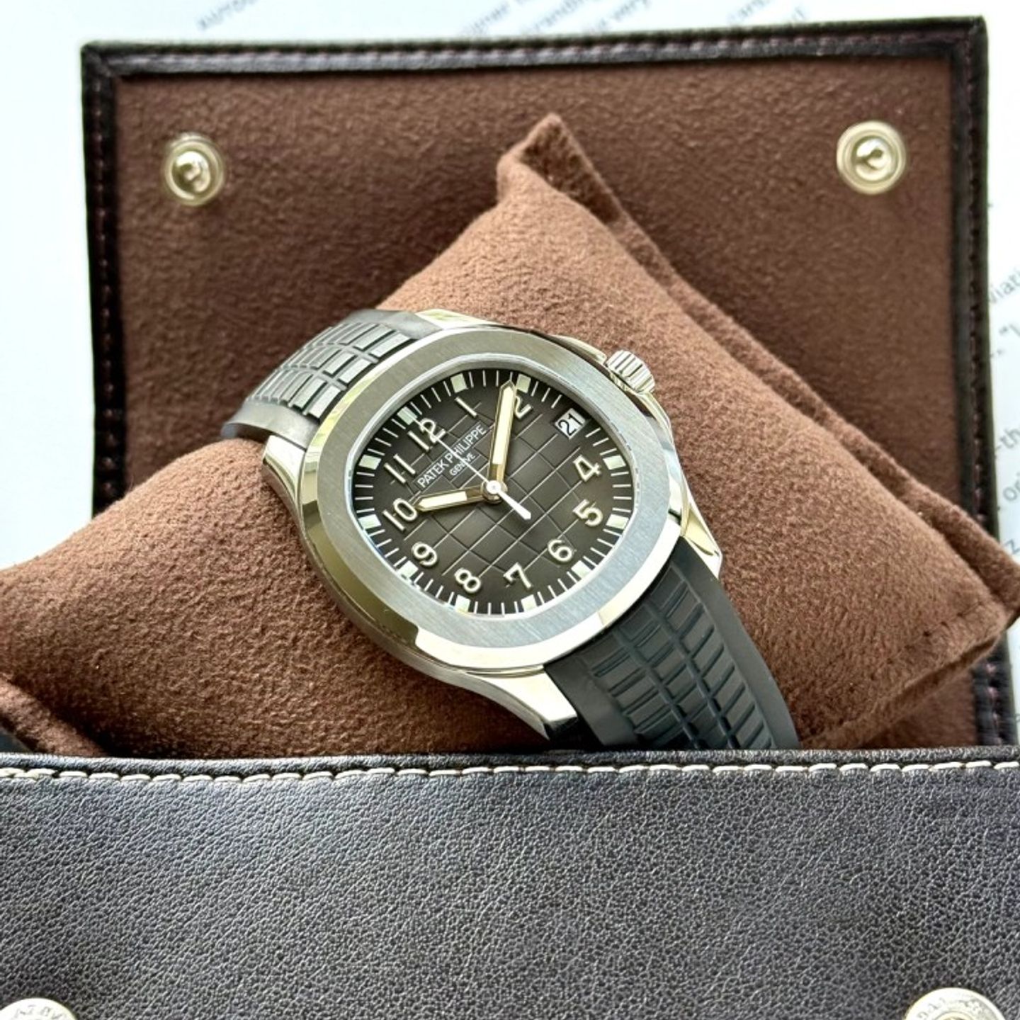 Patek Philippe Aquanaut 5165 (2008) - Black dial 39 mm Steel case (1/16)