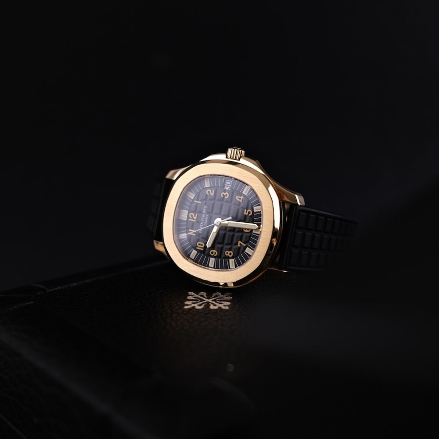 Patek Philippe Aquanaut 5065J - (3/8)