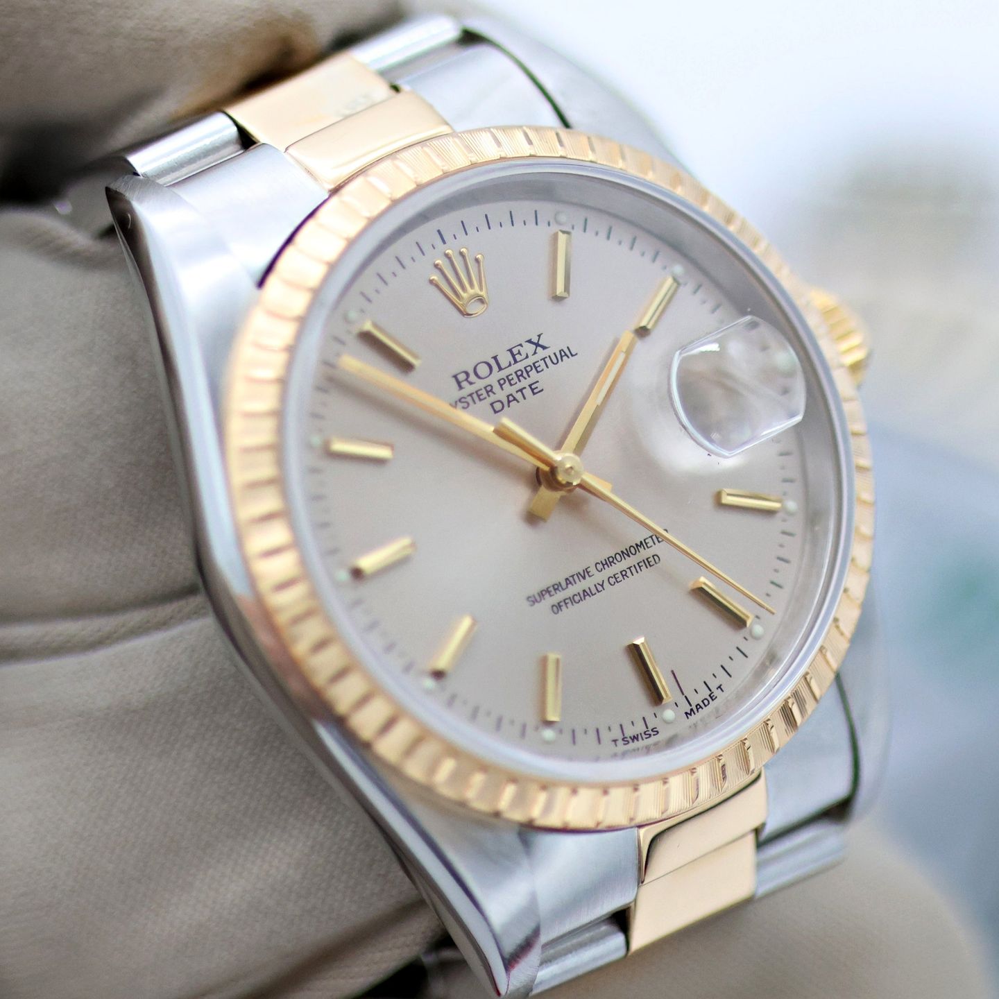 Rolex Oyster Perpetual Date 15233 - (6/8)