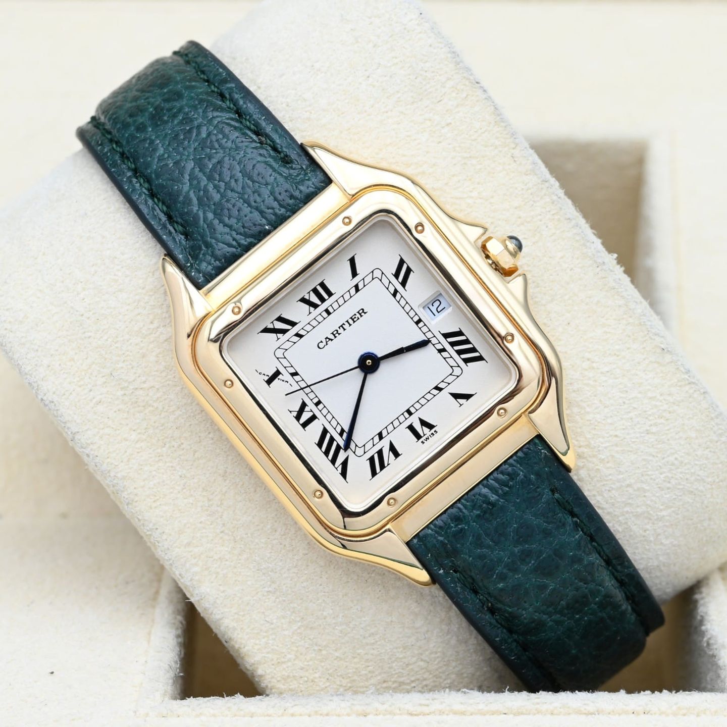 Cartier Panthère 106000M (Unknown (random serial)) - White dial 29 mm Yellow Gold case (1/8)
