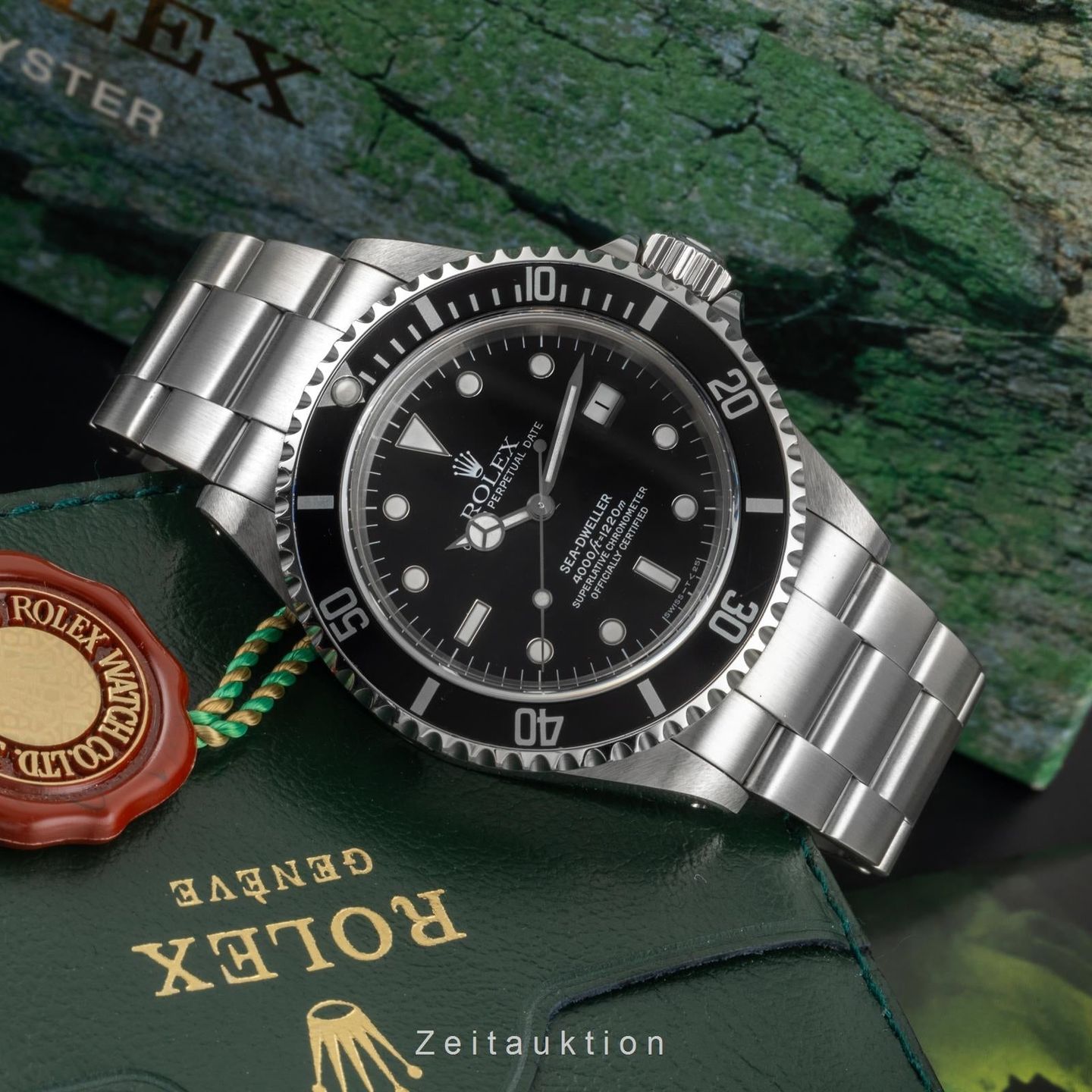 Rolex Sea-Dweller 4000 16600 - (2/8)