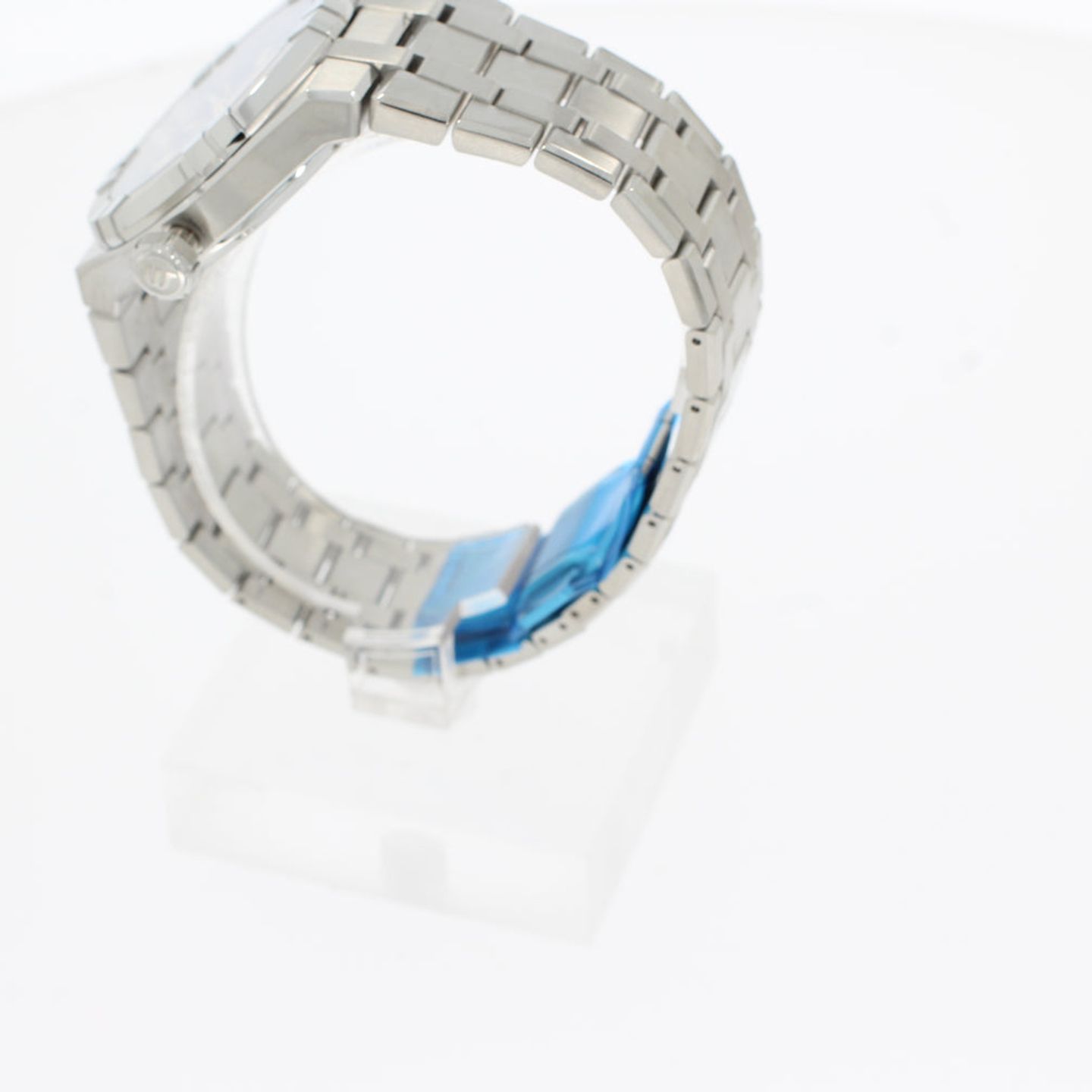 Maurice Lacroix Aikon AI6007-SS002-331-1 (2025) - Grey dial 39 mm Steel case (3/4)