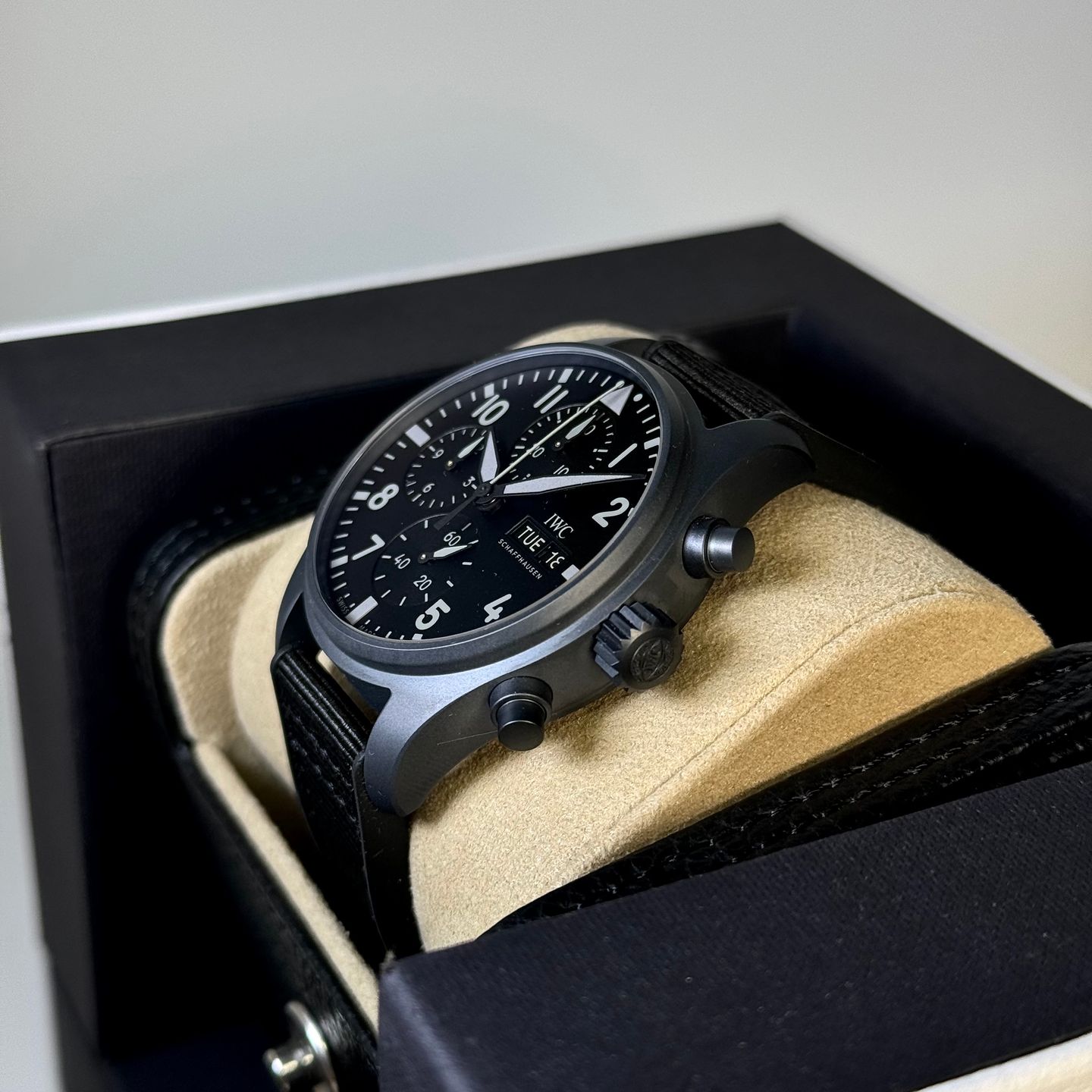 IWC Pilot Chronograph Top Gun IW388106 (2024) - Black dial 41 mm Ceramic case (5/8)