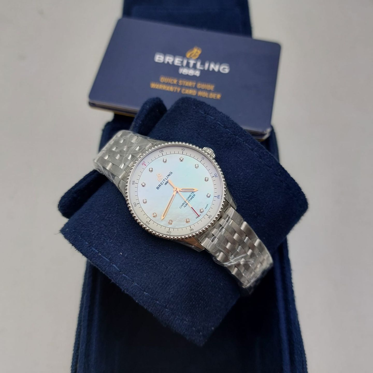 Breitling Navitimer A77320E61A2A1 (2025) - Parelmoer wijzerplaat 32mm Staal (8/8)