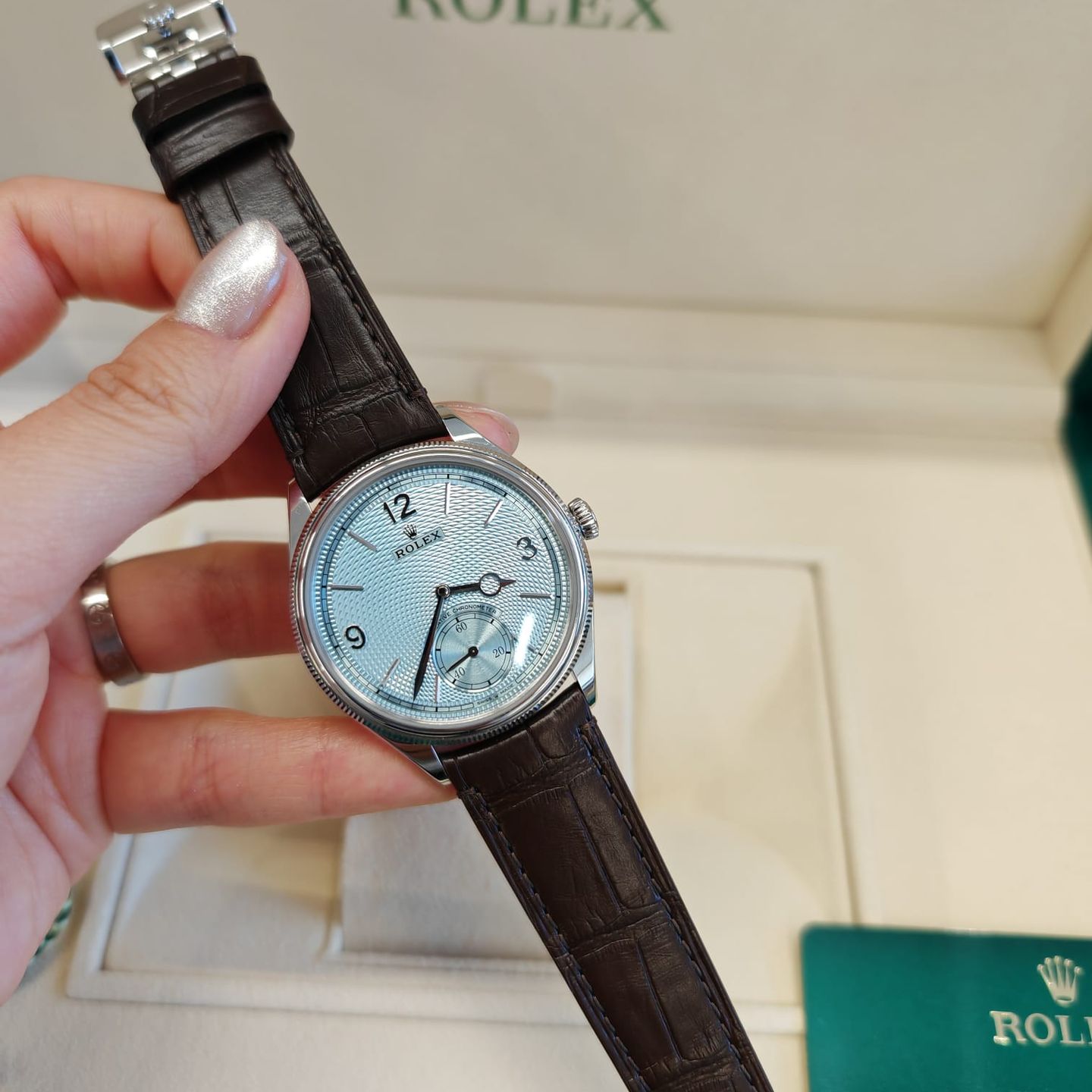 Rolex Perpetual 1908 52506 (2025) - Blauw wijzerplaat 39mm Platina (5/7)