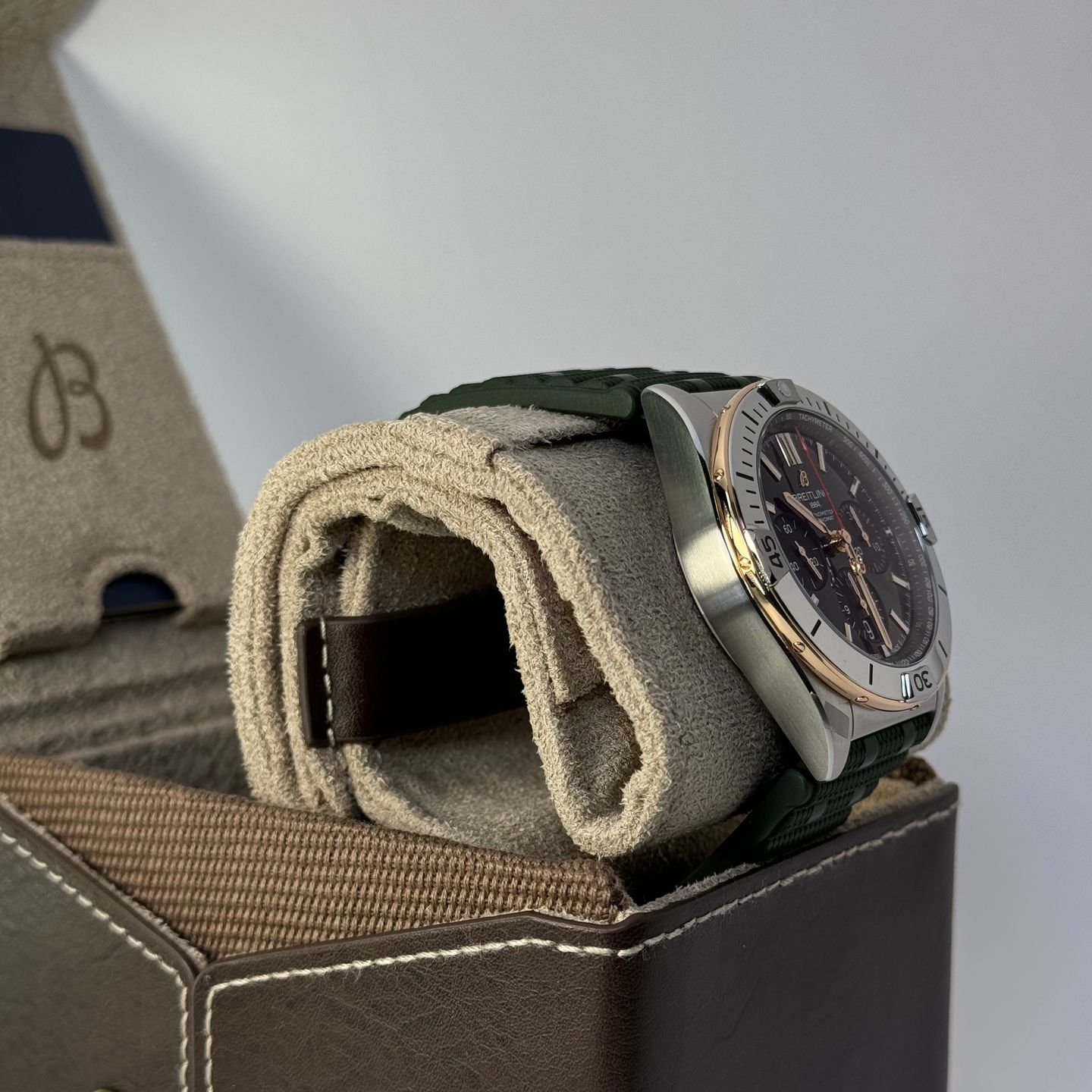 Breitling Chronomat 42 UB0134131L1S1 (2024) - Groen wijzerplaat 43mm Goud/Staal (5/8)