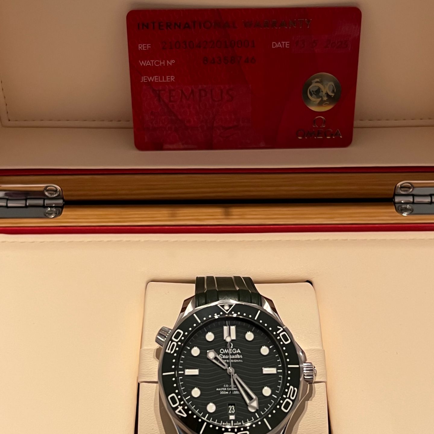 Omega Seamaster Diver 300 M 210.32.42.20.10.001 (2023) - Green dial 42 mm Steel case (1/6)