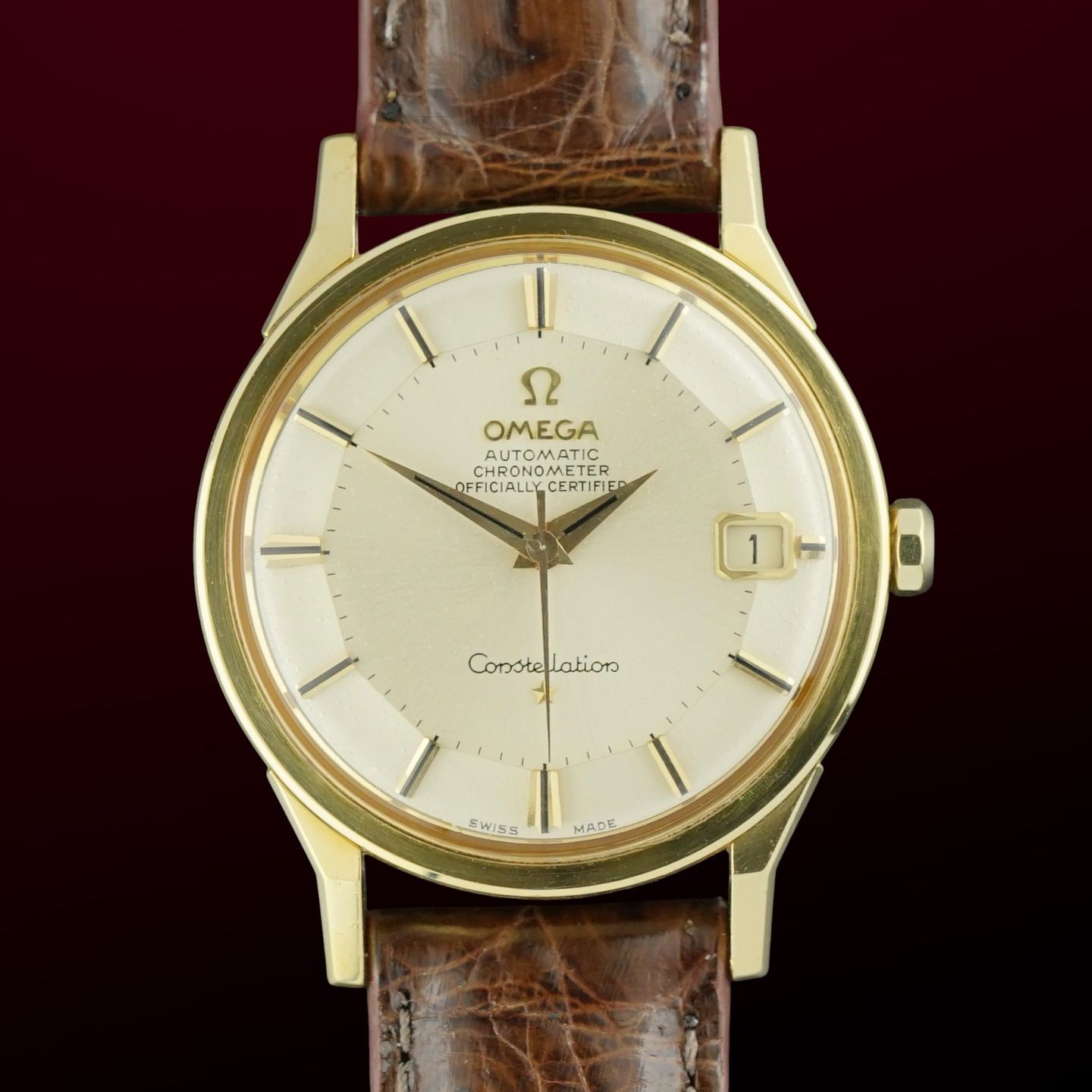 Omega Constellation 168.005 (1966) - White dial 34 mm Yellow Gold case (1/8)