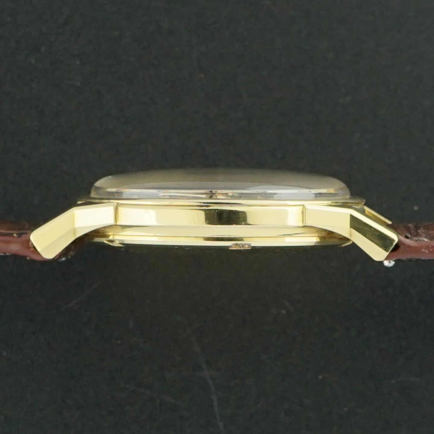 Omega Constellation 168.005 (1966) - White dial 34 mm Yellow Gold case (6/8)