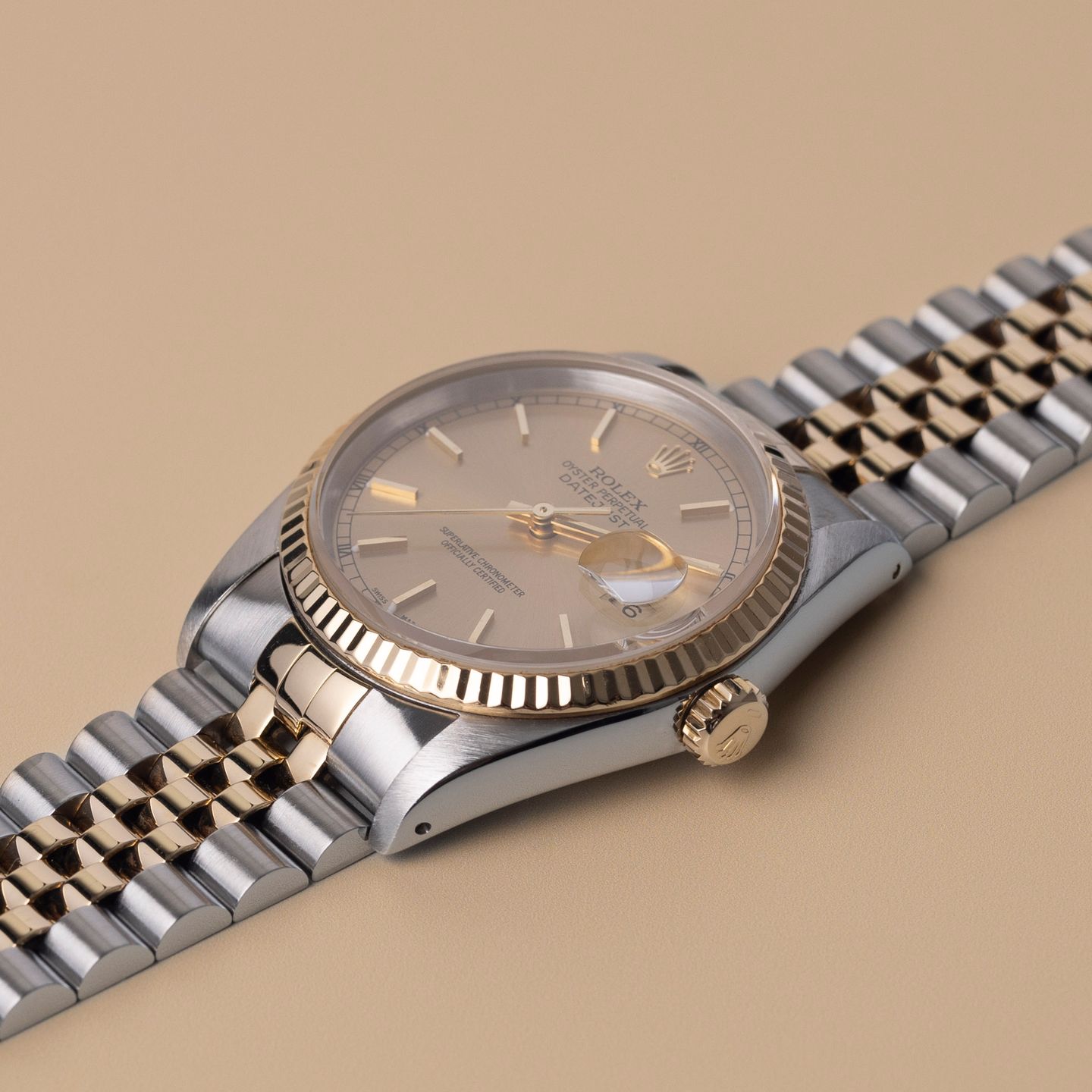 Rolex Datejust 36 16233 (1989) - Champagne dial 36 mm Gold/Steel case (3/4)